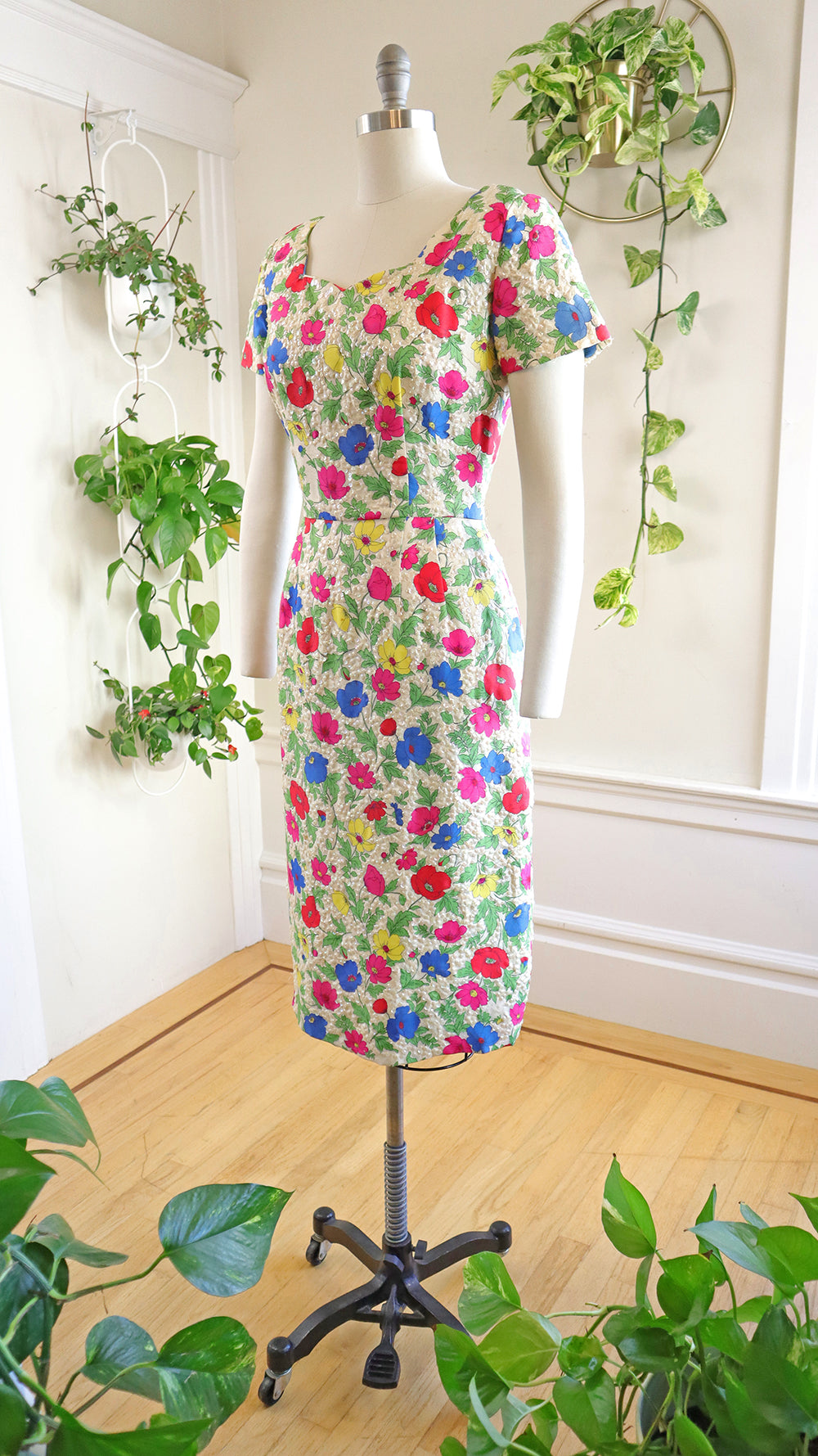 NEW ⭐️ 1950s Silk Sequined Floral Cocktail Dress | medium