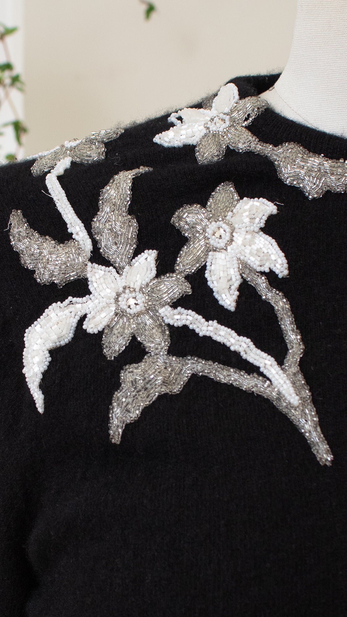 1950s Beaded Cashmere Cardigan | x-small/small/medium