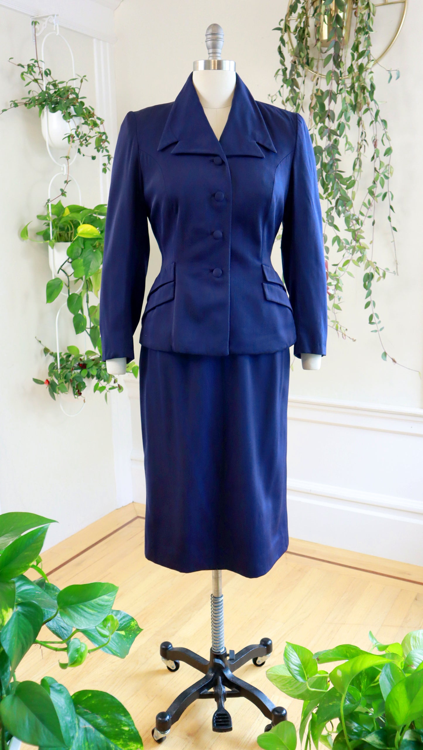 1940s Navy Wool Skirt Suit | small