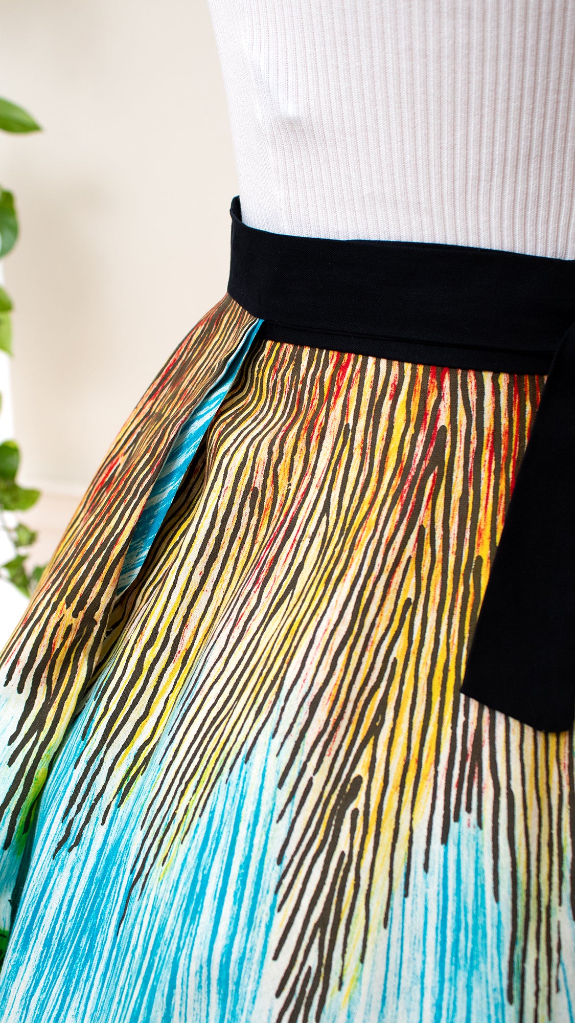 1950s Mexican Hand-Painted Sequin Novelty Circle Skirt | medium/large/x-large