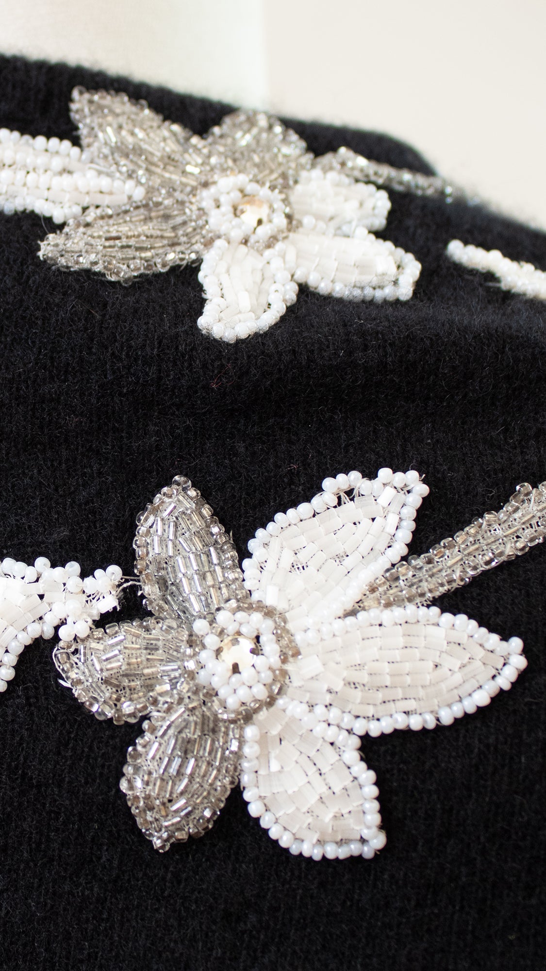 1950s Beaded Cashmere Cardigan | x-small/small/medium