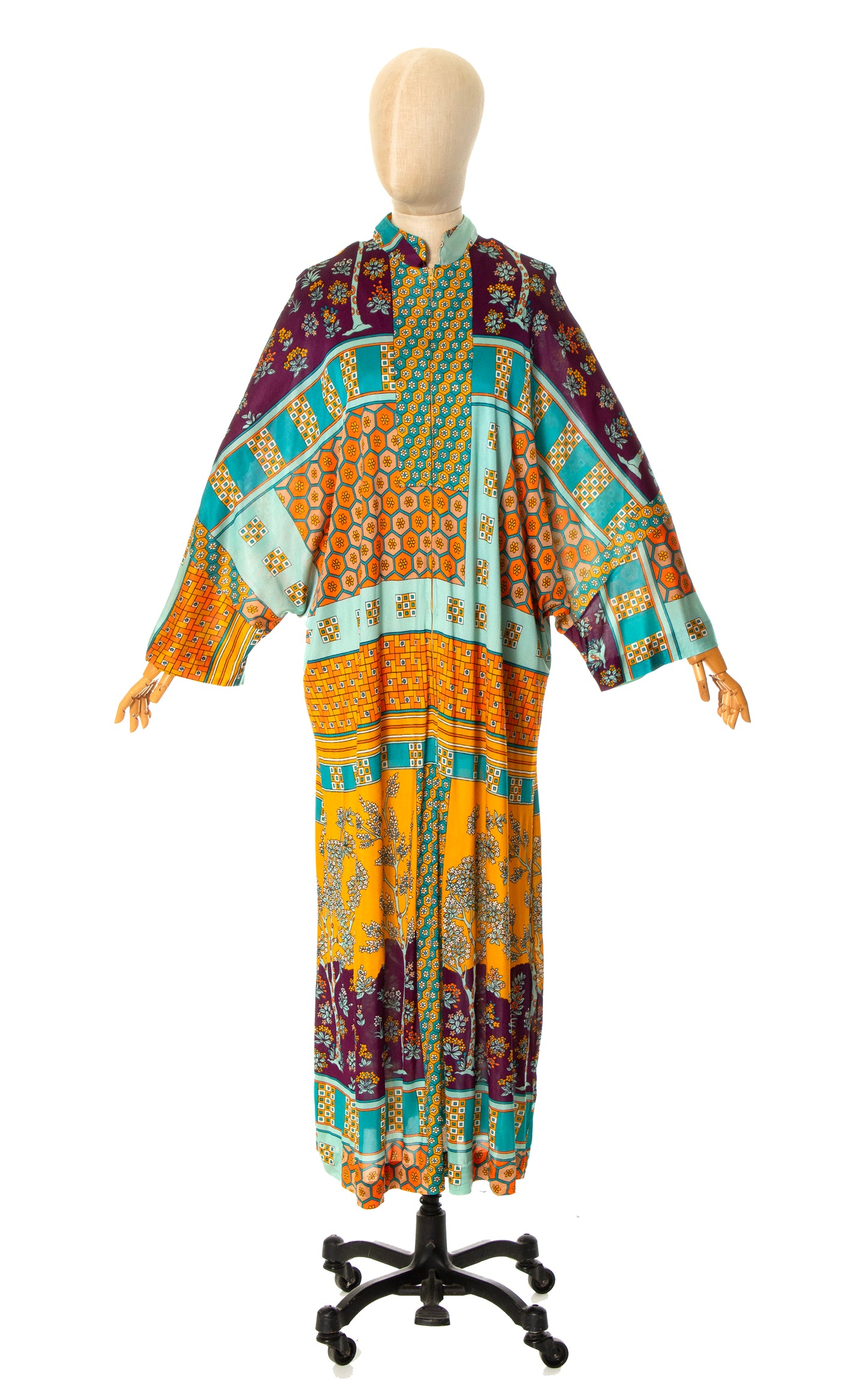 1970s Printed Jersey Batwing Maxi Dress | x-small/small/medium/large/x-large