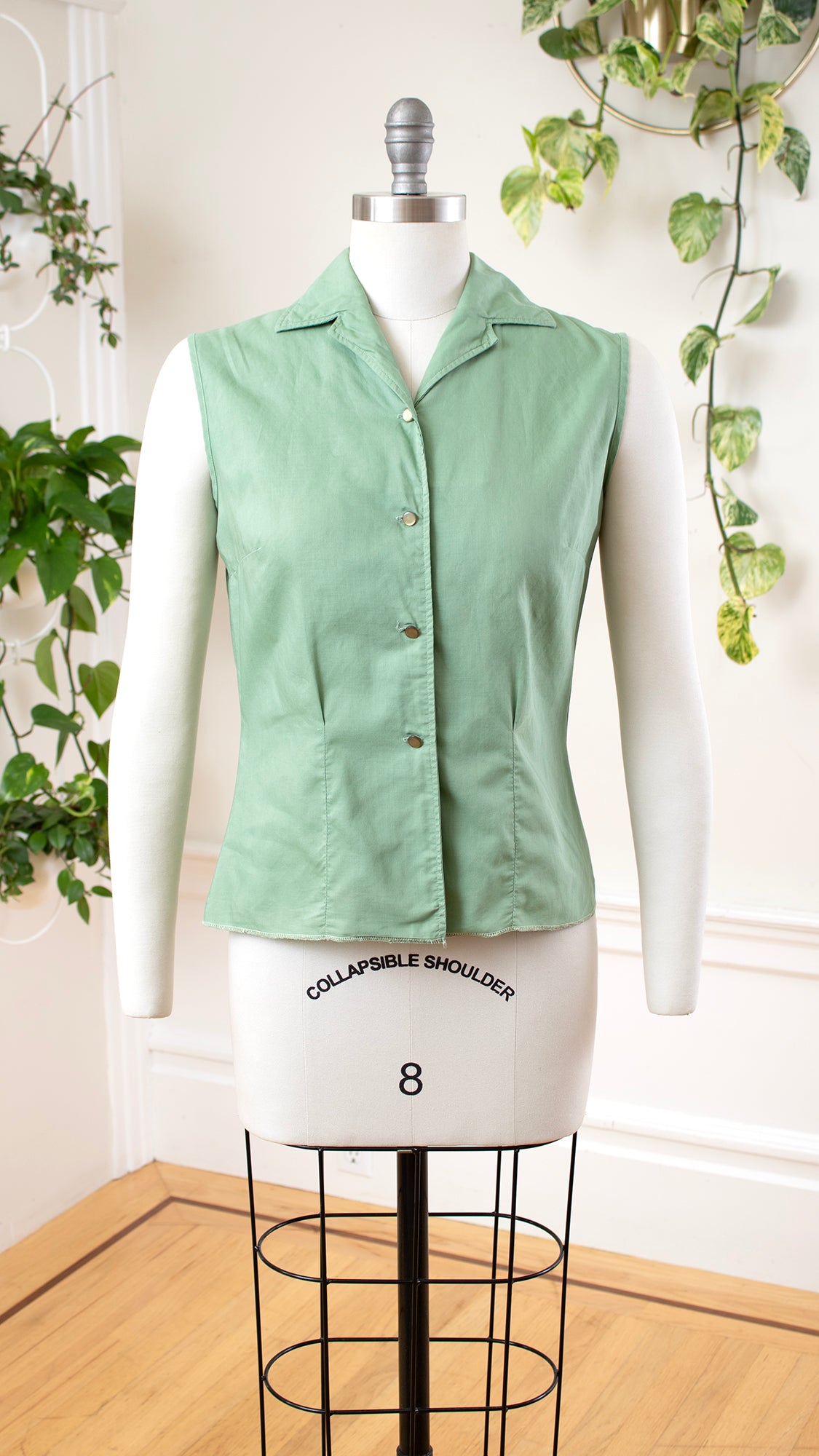 NEW ⭐️ 1950s Sage Green Sleeveless Blouse | small/medium