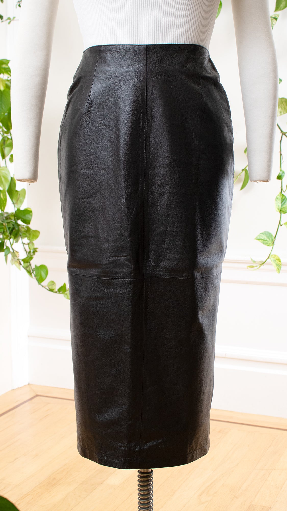 1980s Deadstock Black Leather Pencil Skirt | small