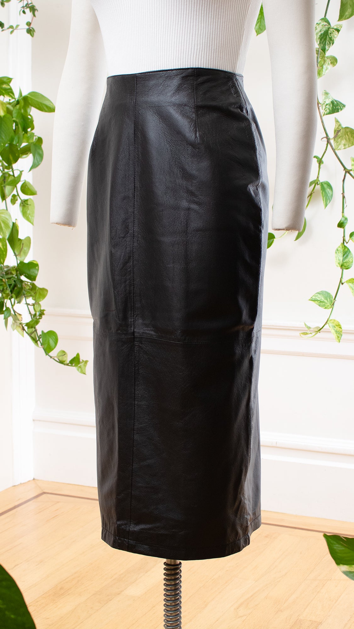 1980s Deadstock Black Leather Pencil Skirt | small