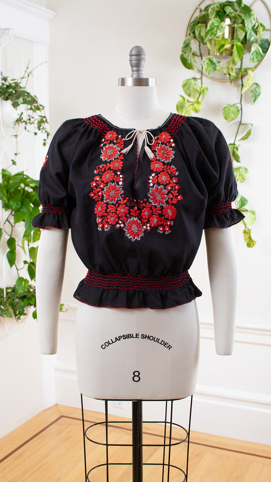 1970s does 1930s Floral Embroidered Peasant Top | small/medium