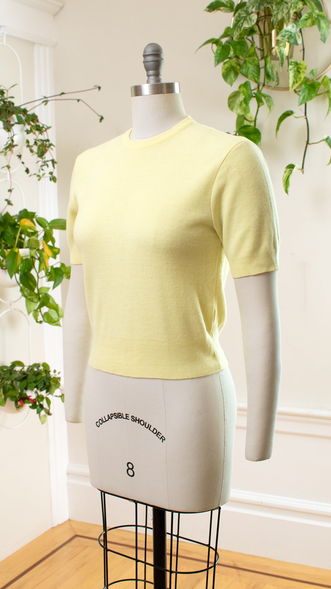 1950s Pastel Yellow Sweater Top | medium