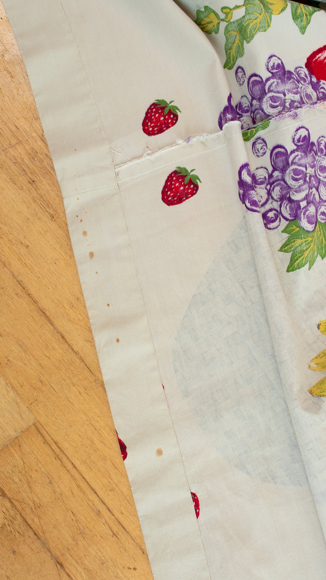 1950s Fruit Basket Novelty Border Print Skirt | small