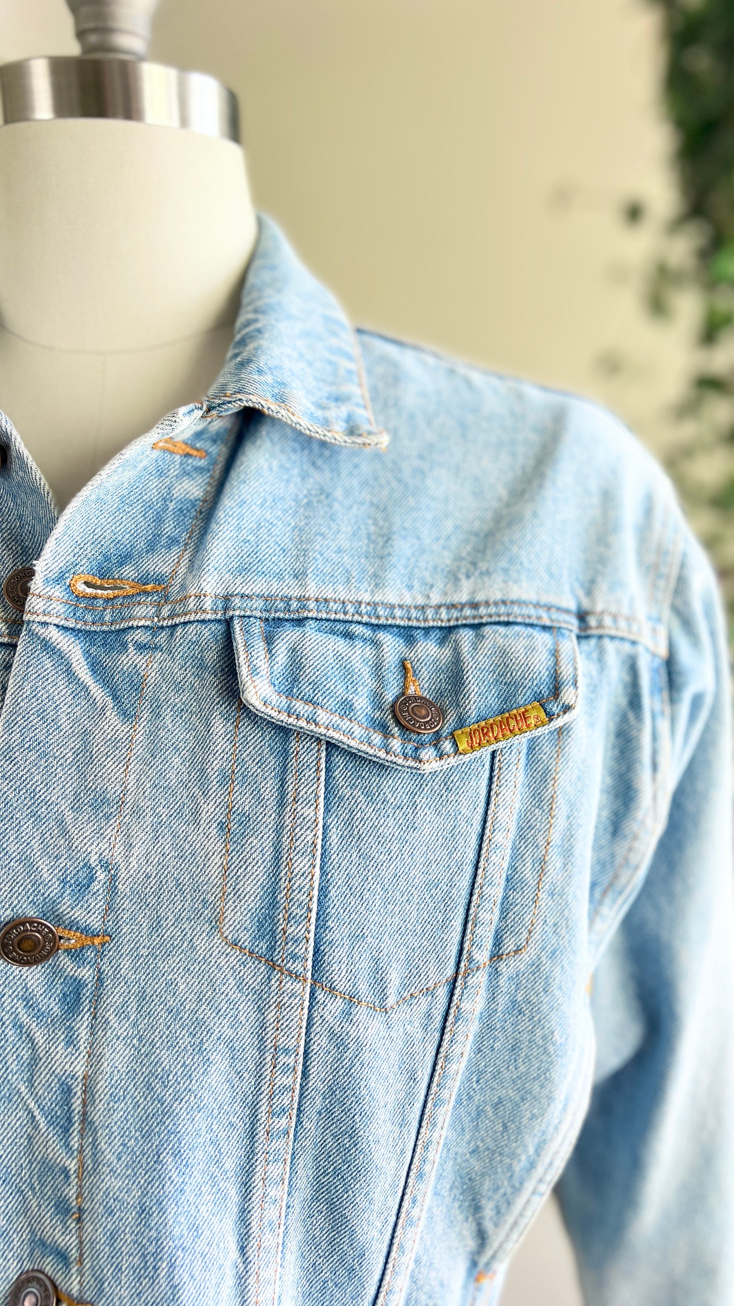 1980s 1990s JORDACHE Cropped Denim Jacket | medium/large/x-large