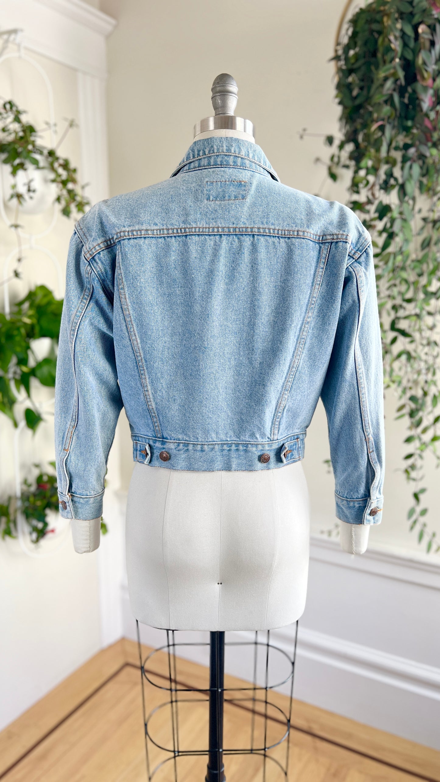 1980s 1990s JORDACHE Cropped Denim Jacket | medium/large/x-large