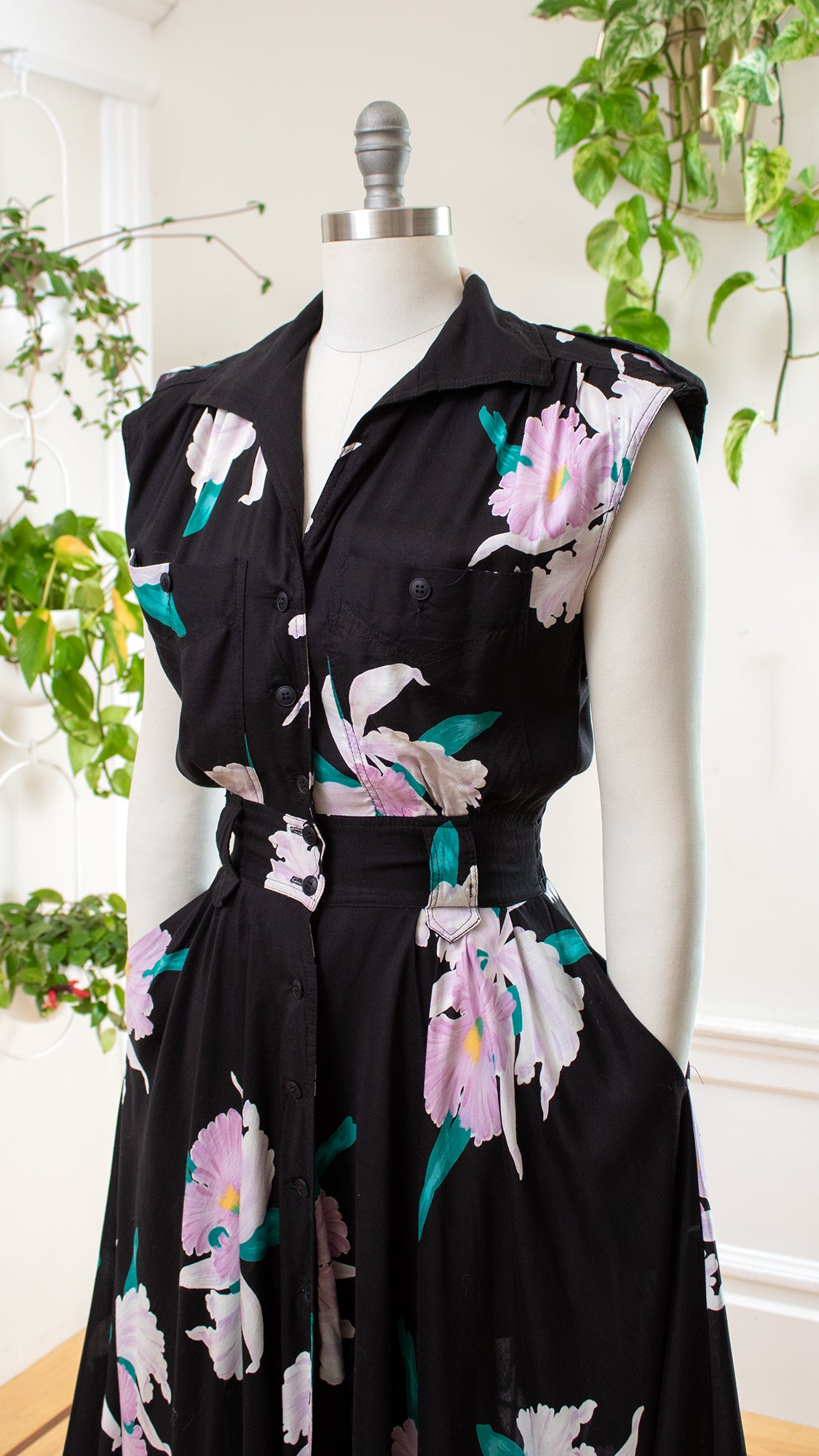 1980s KAREN ALEXANDER Iris Floral Dress | small/medium