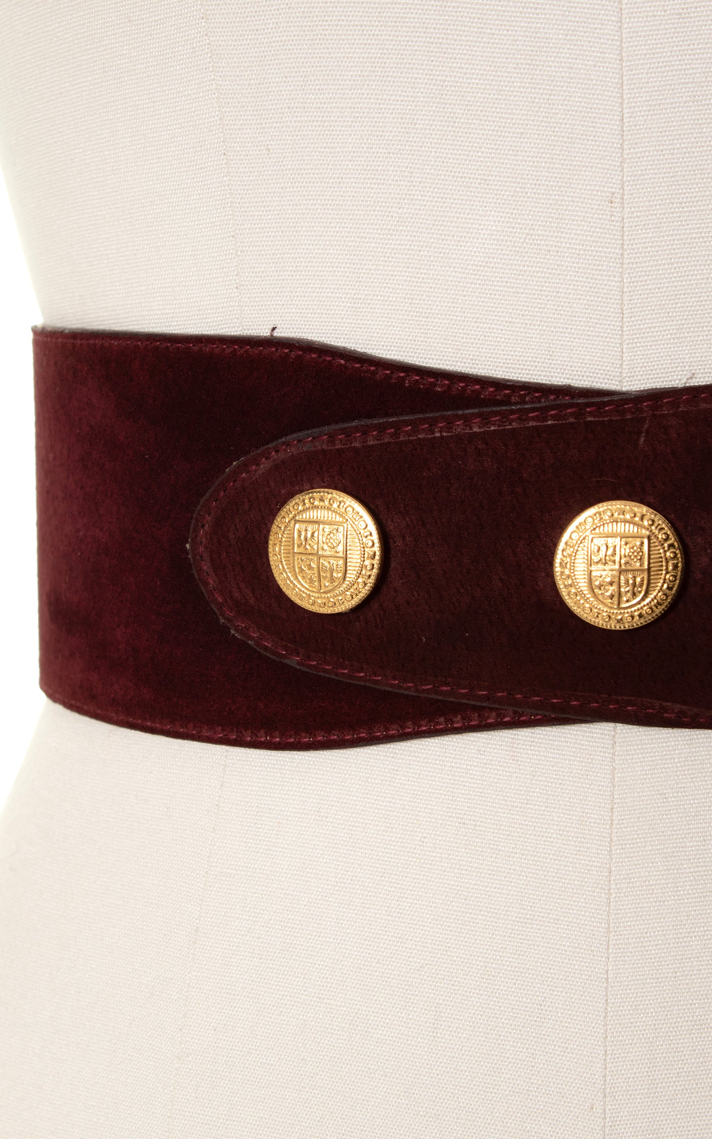 1980s Buttoned Burgundy Suede Cinch Belt | small/medium