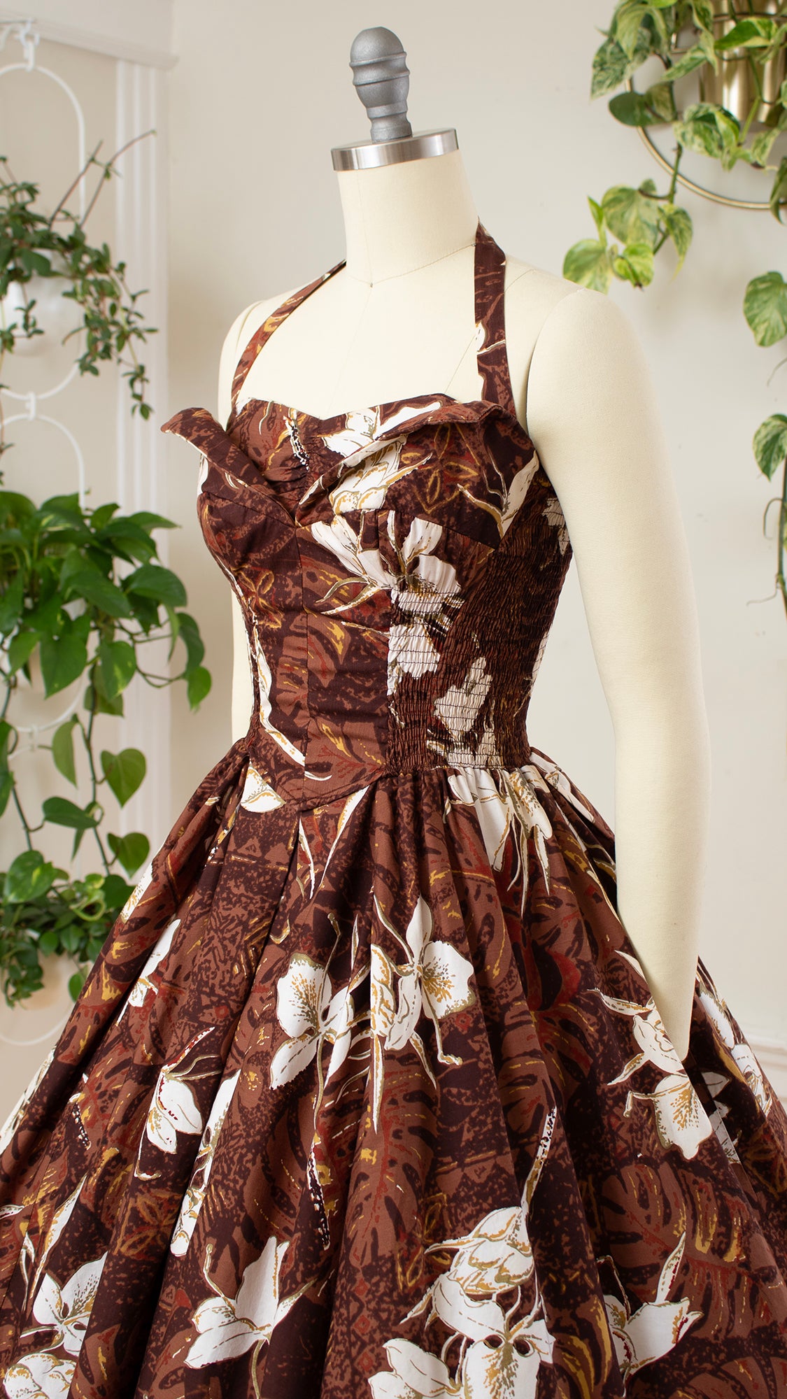 1950s ALFRED SHAHEEN Floral Hawaiian Halter Dress x-small/small