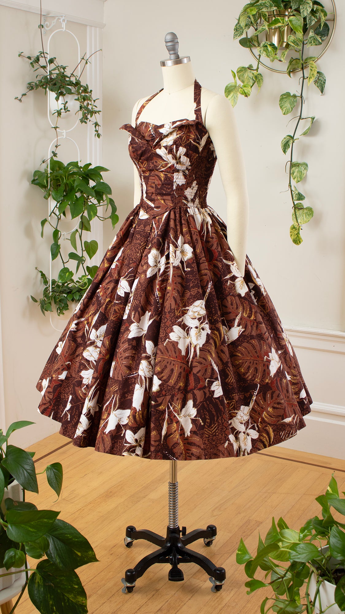 1950s ALFRED SHAHEEN Floral Hawaiian Halter Dress