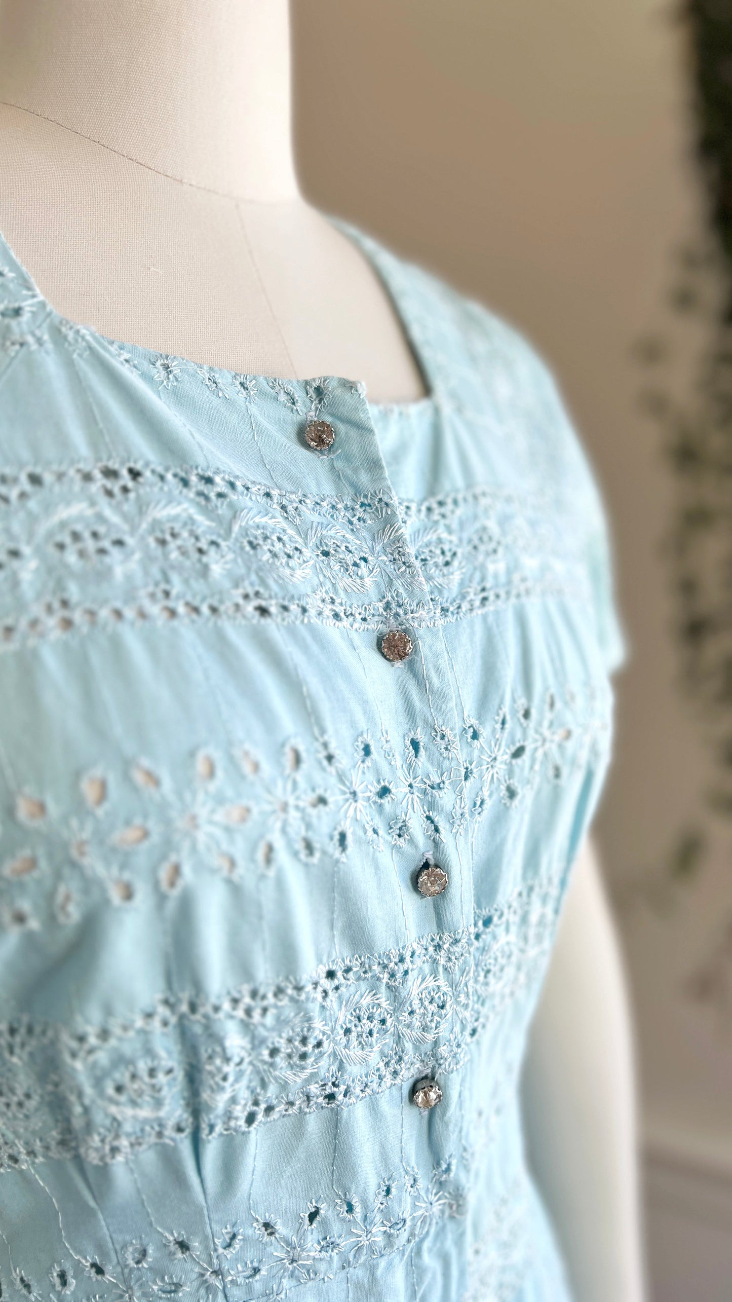 1950s Eyelet Lace Shirt Dress | medium