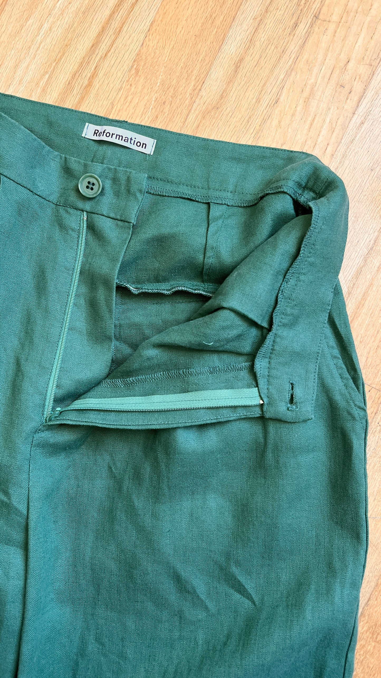 Modern REFORMATION Green Linen Pants | small