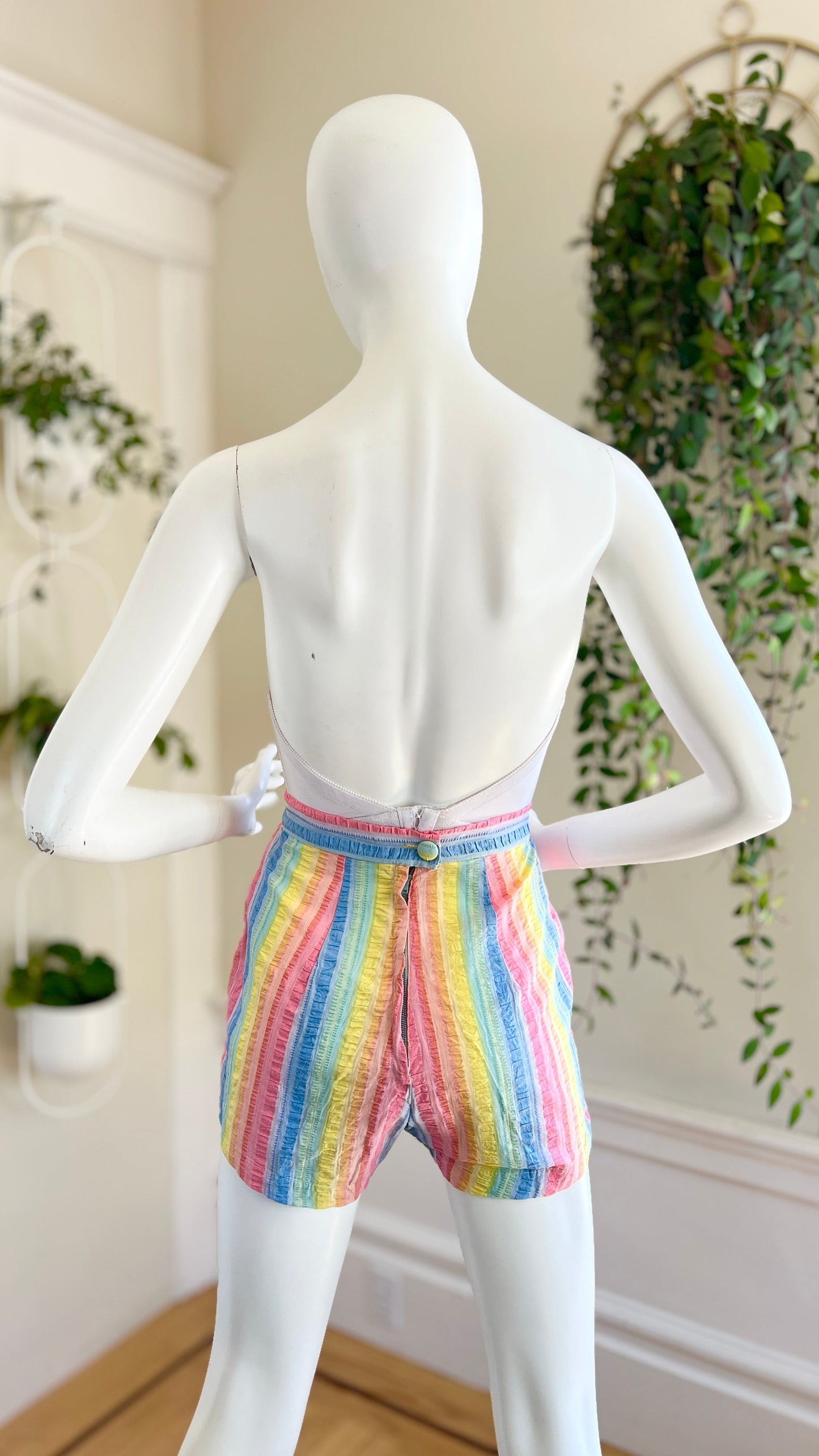 1940s 1950s Rainbow Striped Shorts | small