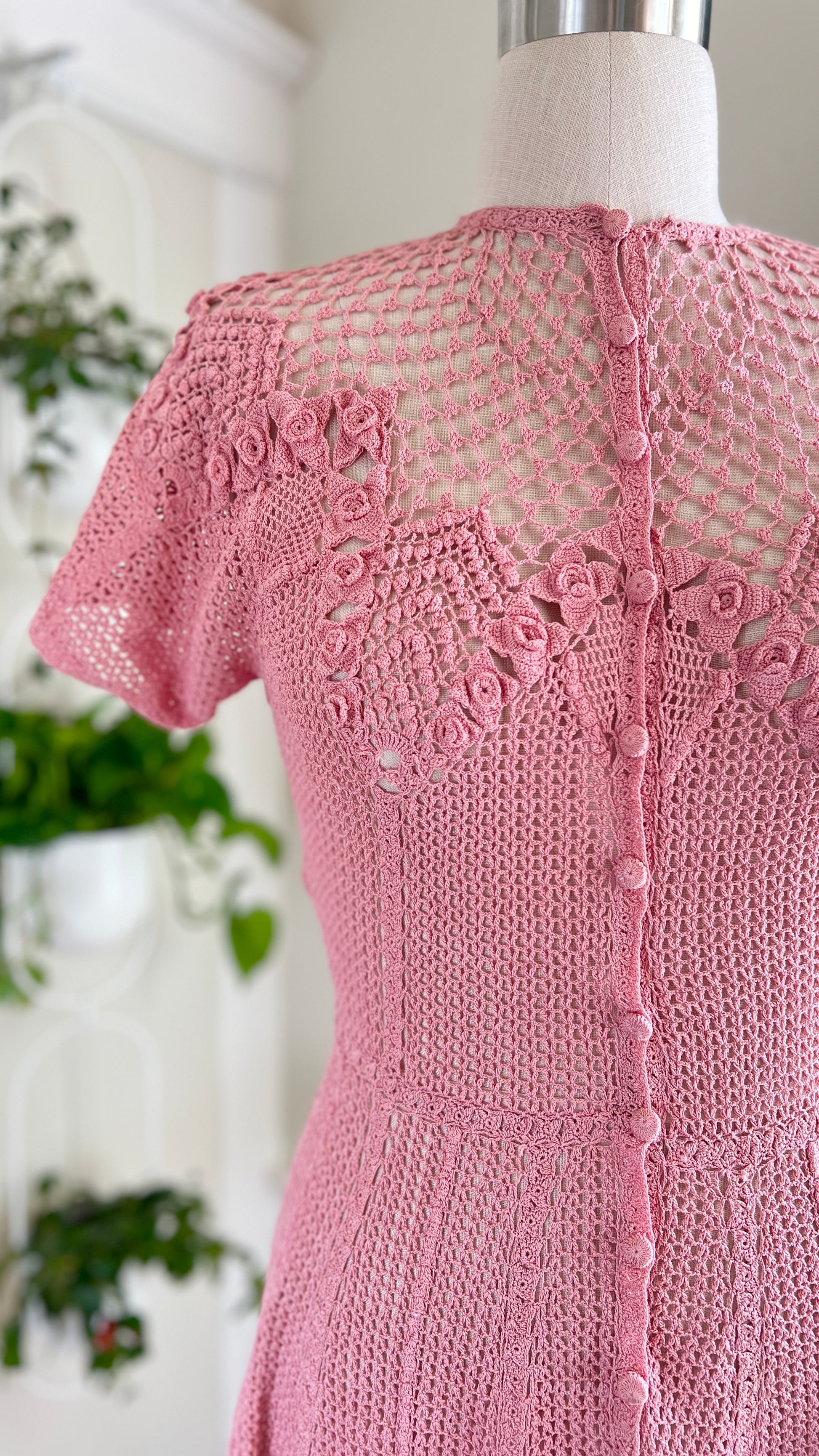 1970s-does-1930s Crochet Dress | small/medium Birthday Life Vintage 1970s-does-1930s Crochet Dress | small/medium Birthday Life Vintage
