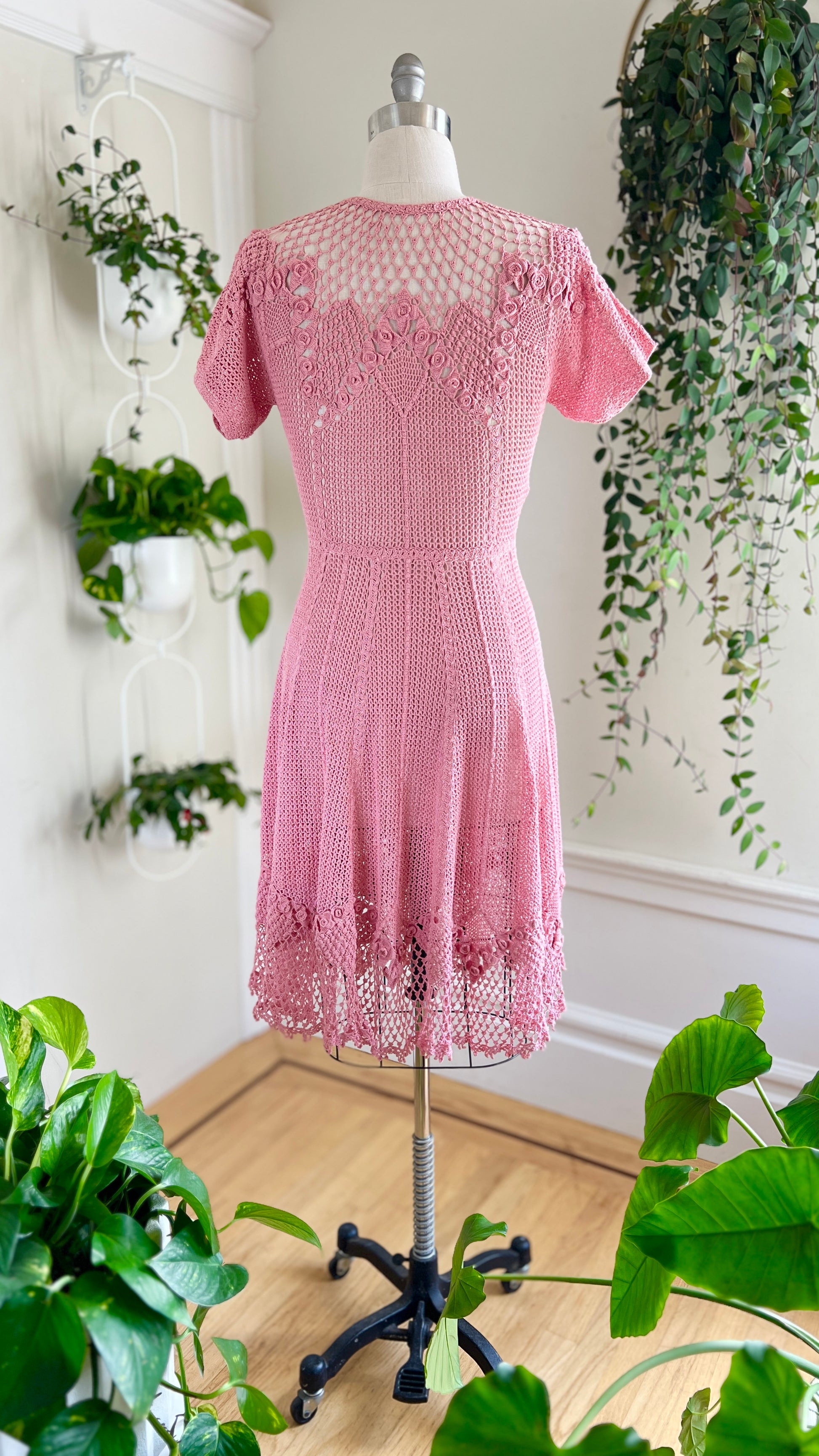 1970s-does-1930s Crochet Dress | small/medium Birthday Life Vintage 1970s-does-1930s Crochet Dress | small/medium Birthday Life Vintage