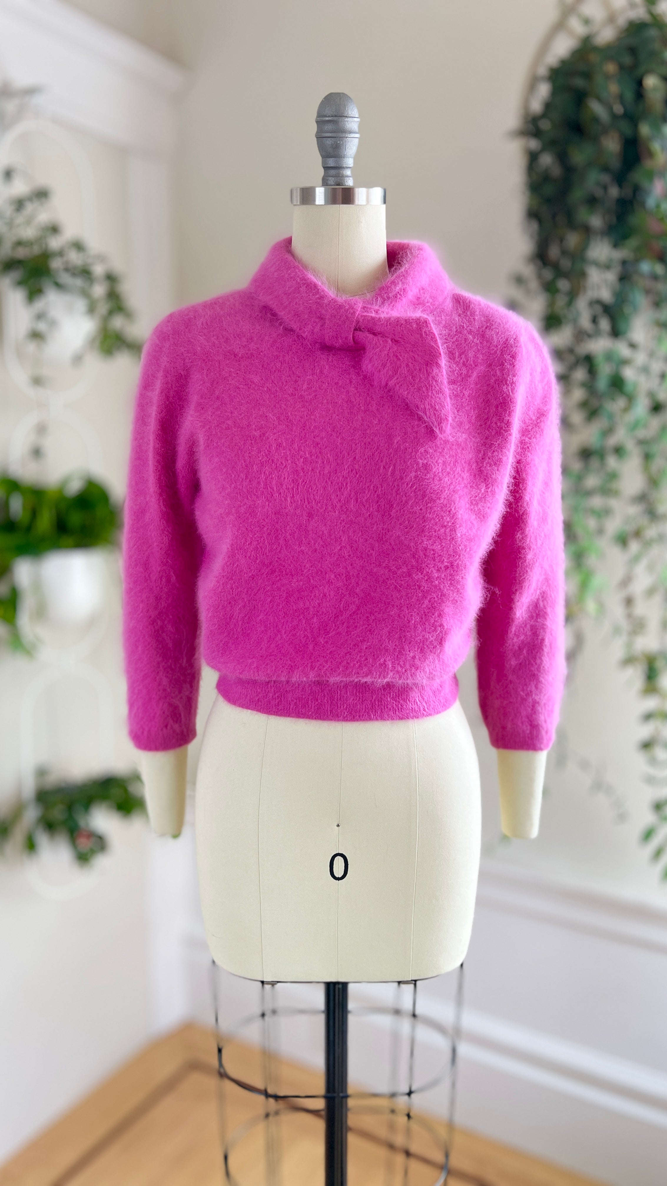 1950s DARLENE Angora Wool Sweater x small small Birthday Life Vintage