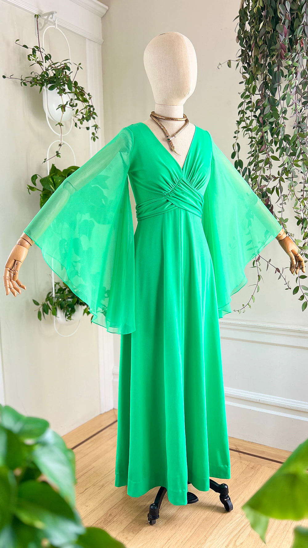 1970s Angel Sleeve Maxi Gown | x-small/small