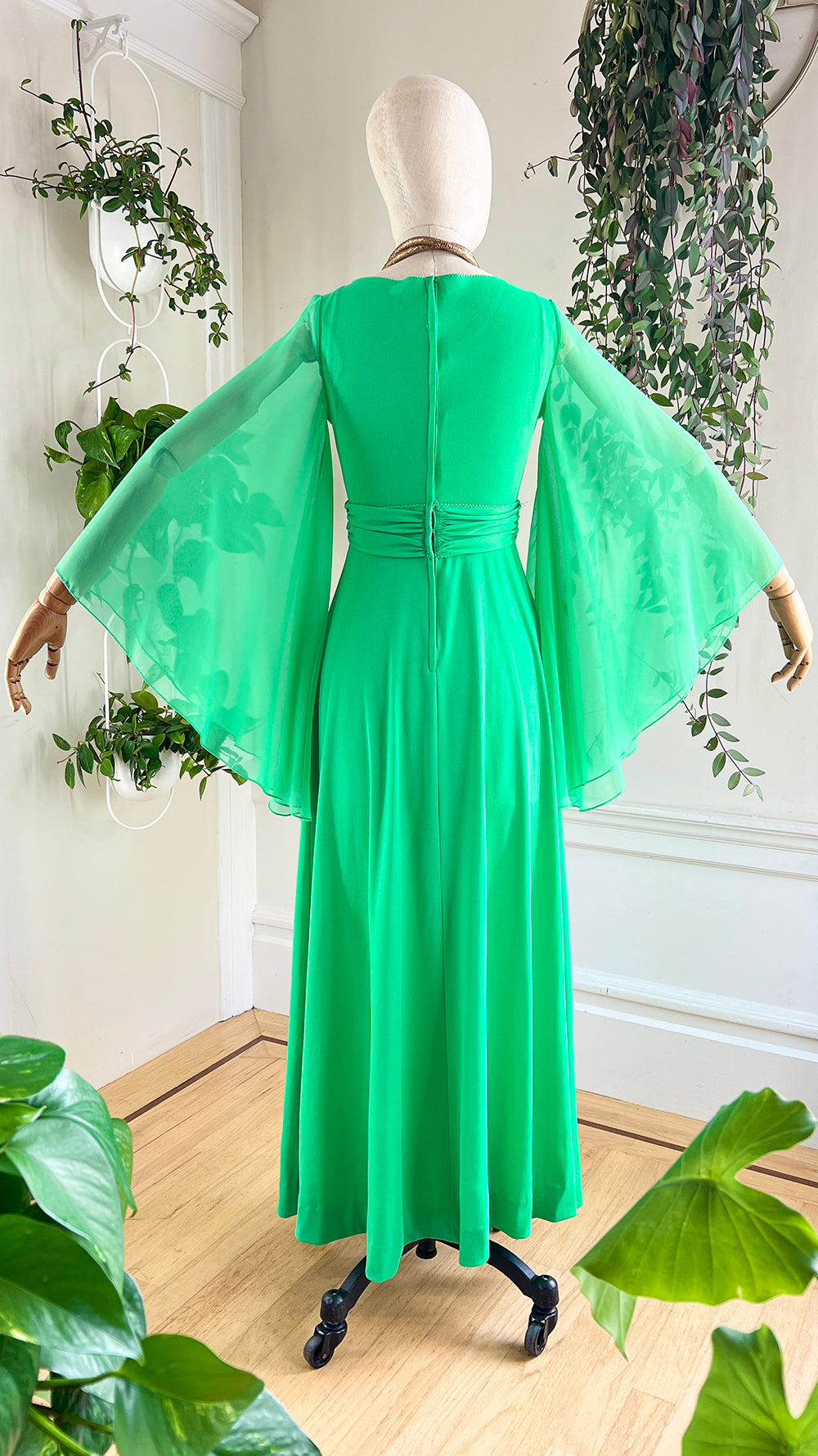 1970s Angel Sleeve Maxi Gown | x-small/small