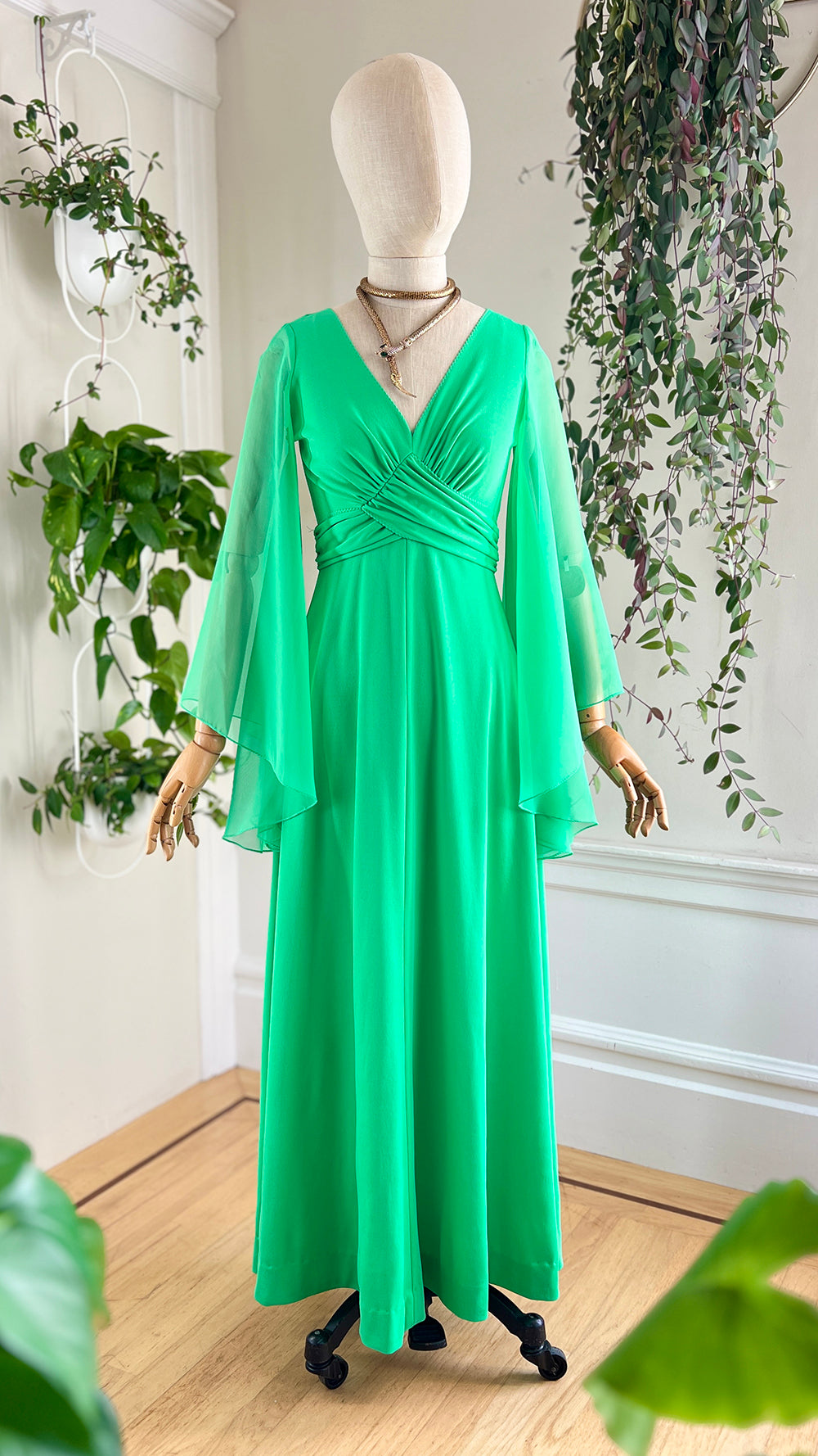 1970s Angel Sleeve Maxi Gown | x-small/small