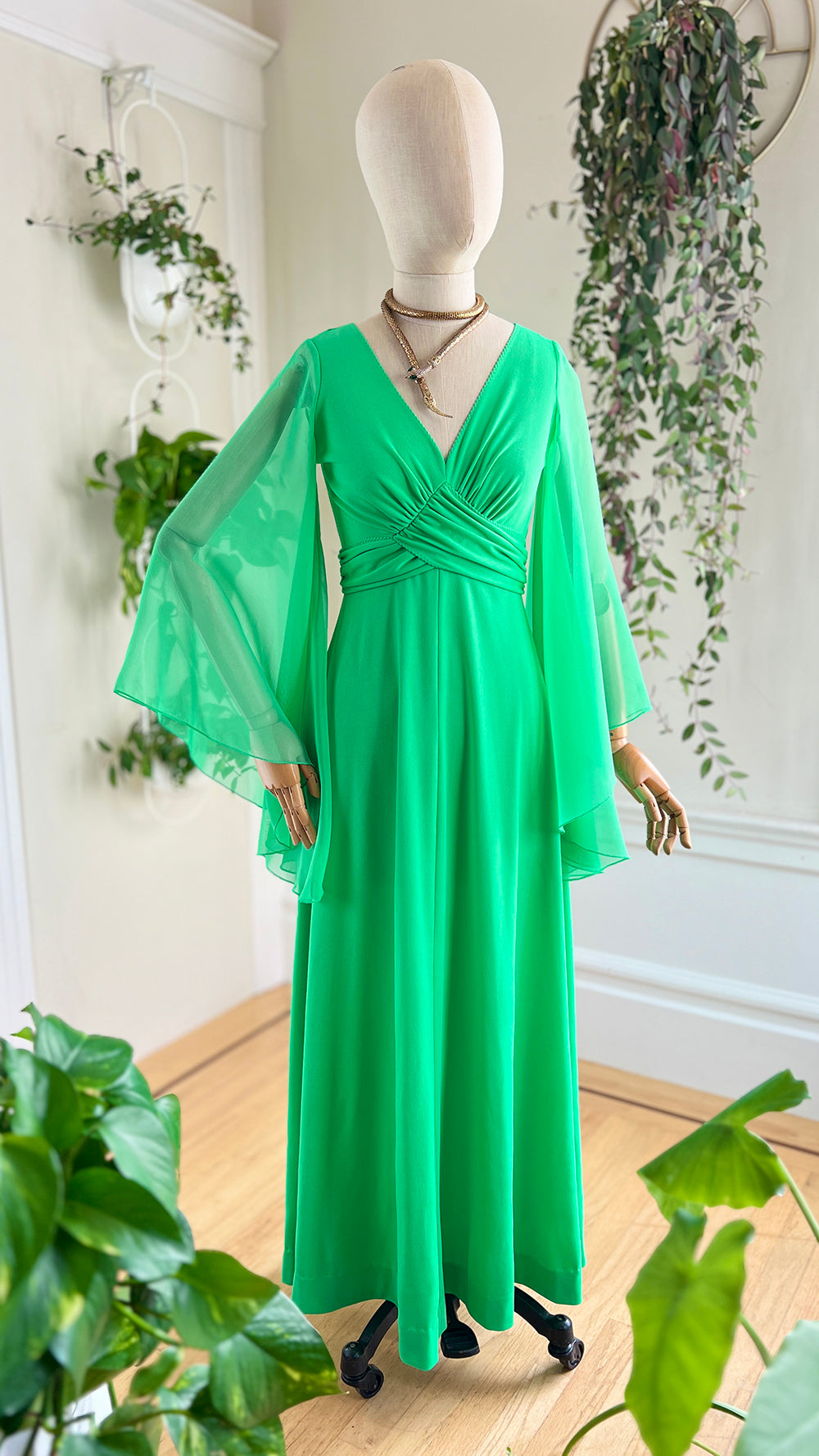 1970s Angel Sleeve Maxi Gown | x-small/small