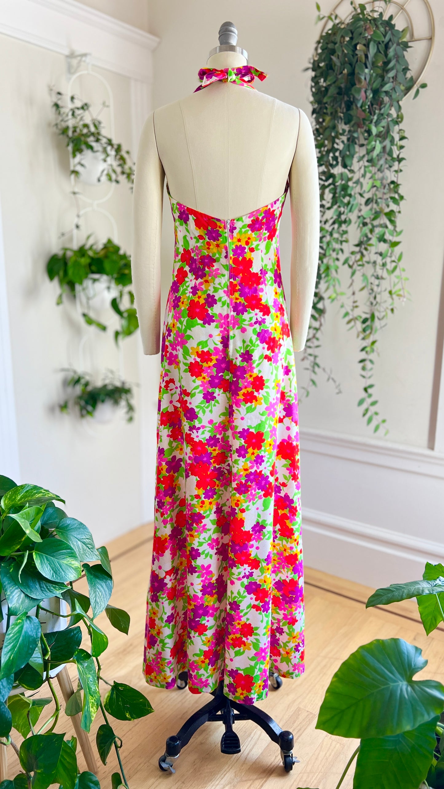 1960s 1970s Floral Halter Maxi Dress | x-small