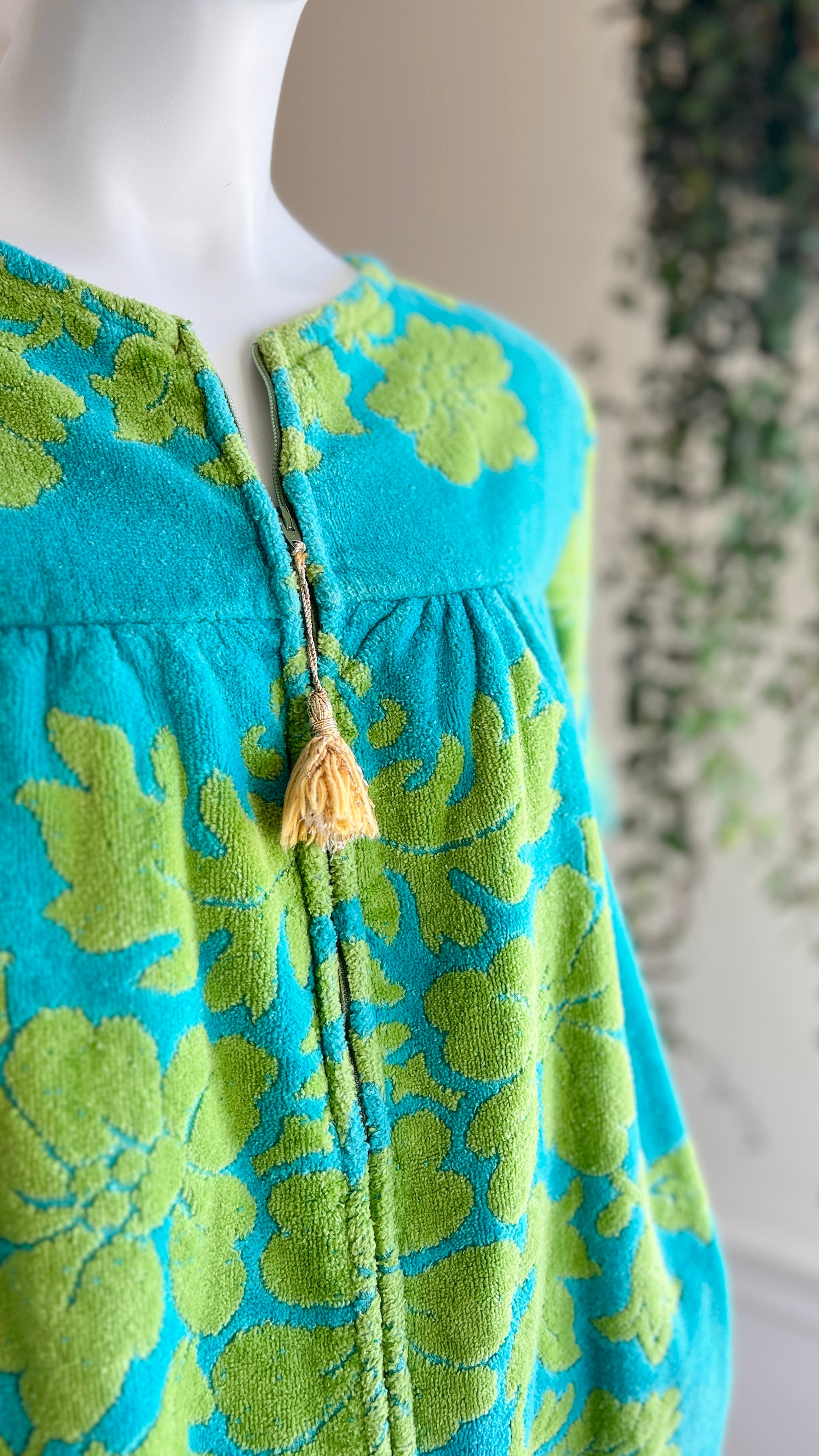 1960s 1970s Towel Cover-Up Dress | x-small/small/medium Birthday Life Vintage 1960s 1970s Towel Cover-Up Dress | x-small/small/medium Birthday Life Vintage