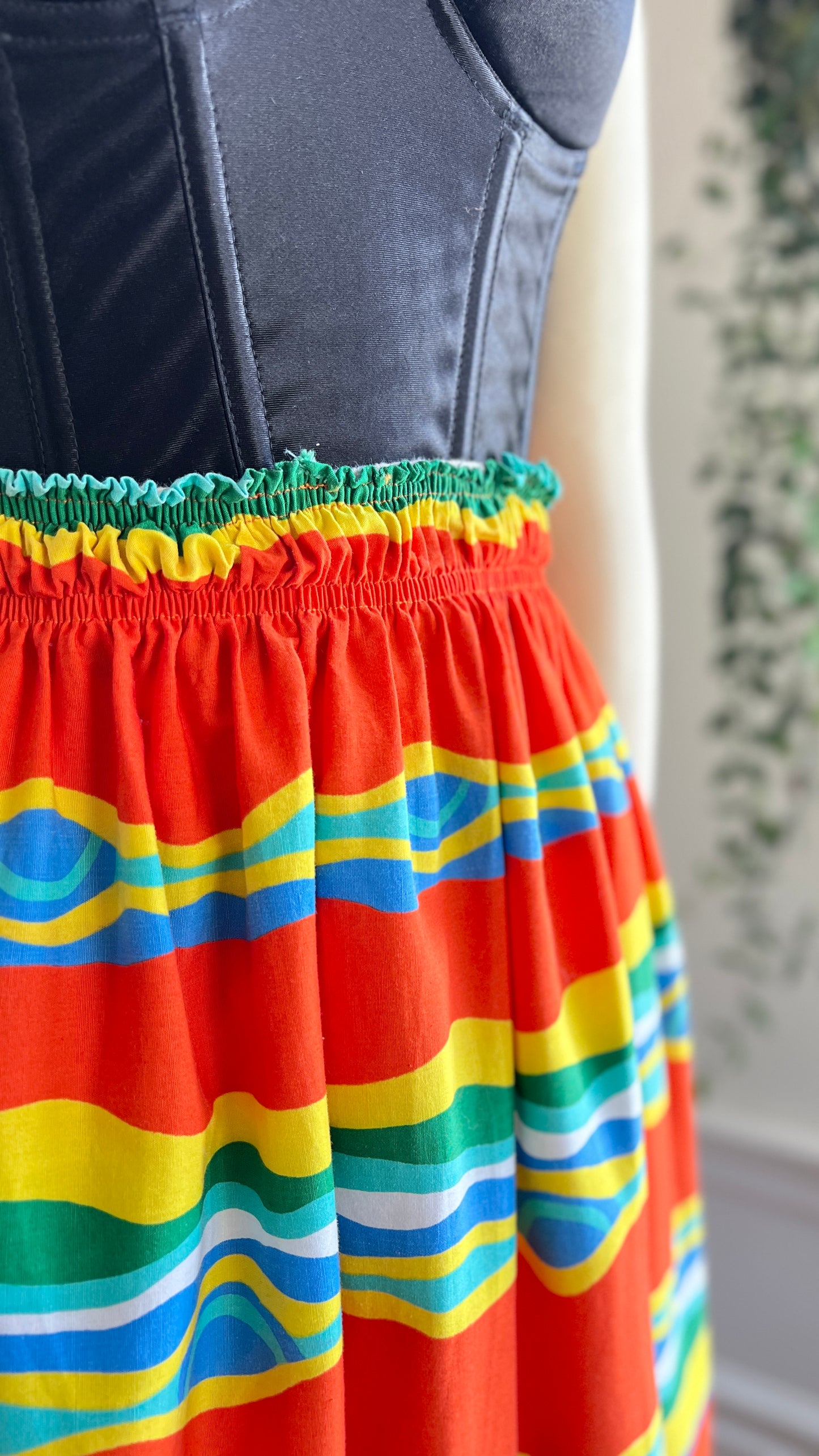 1970s Lady Novelty Border Print Skirt | x-small/small/medium