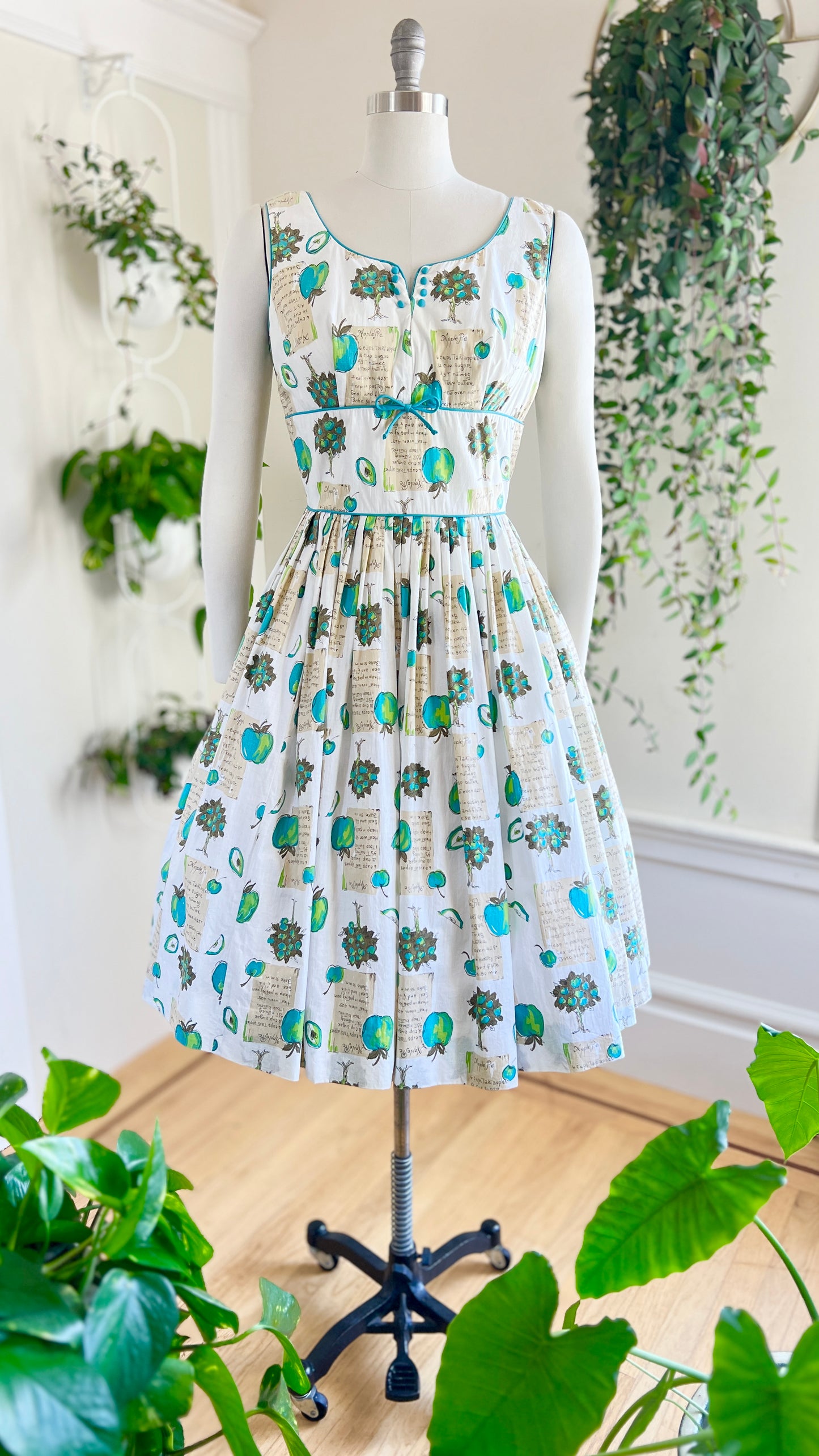 1950s Apple Pie Sundress | small