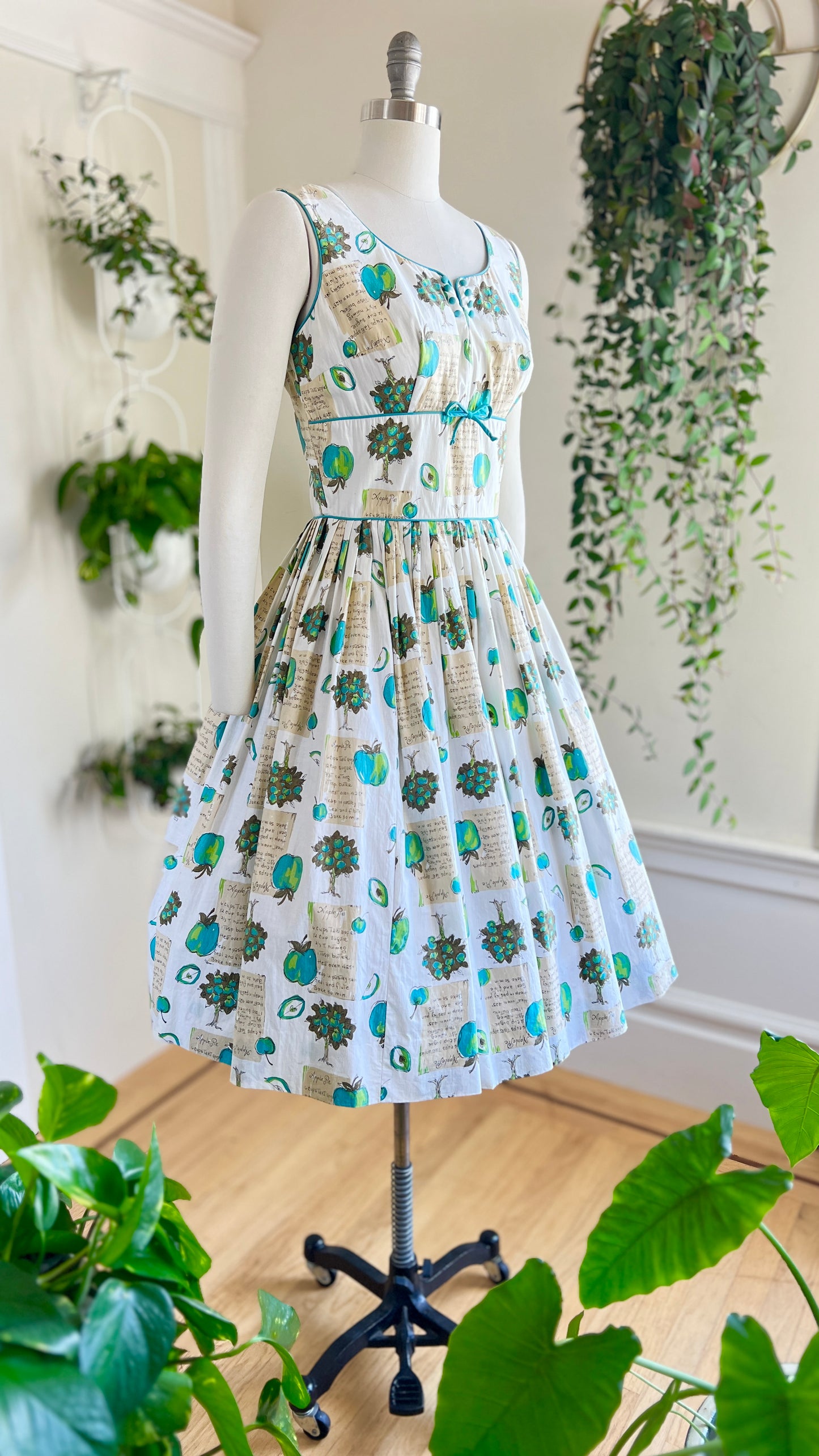 1950s Apple Pie Sundress | small