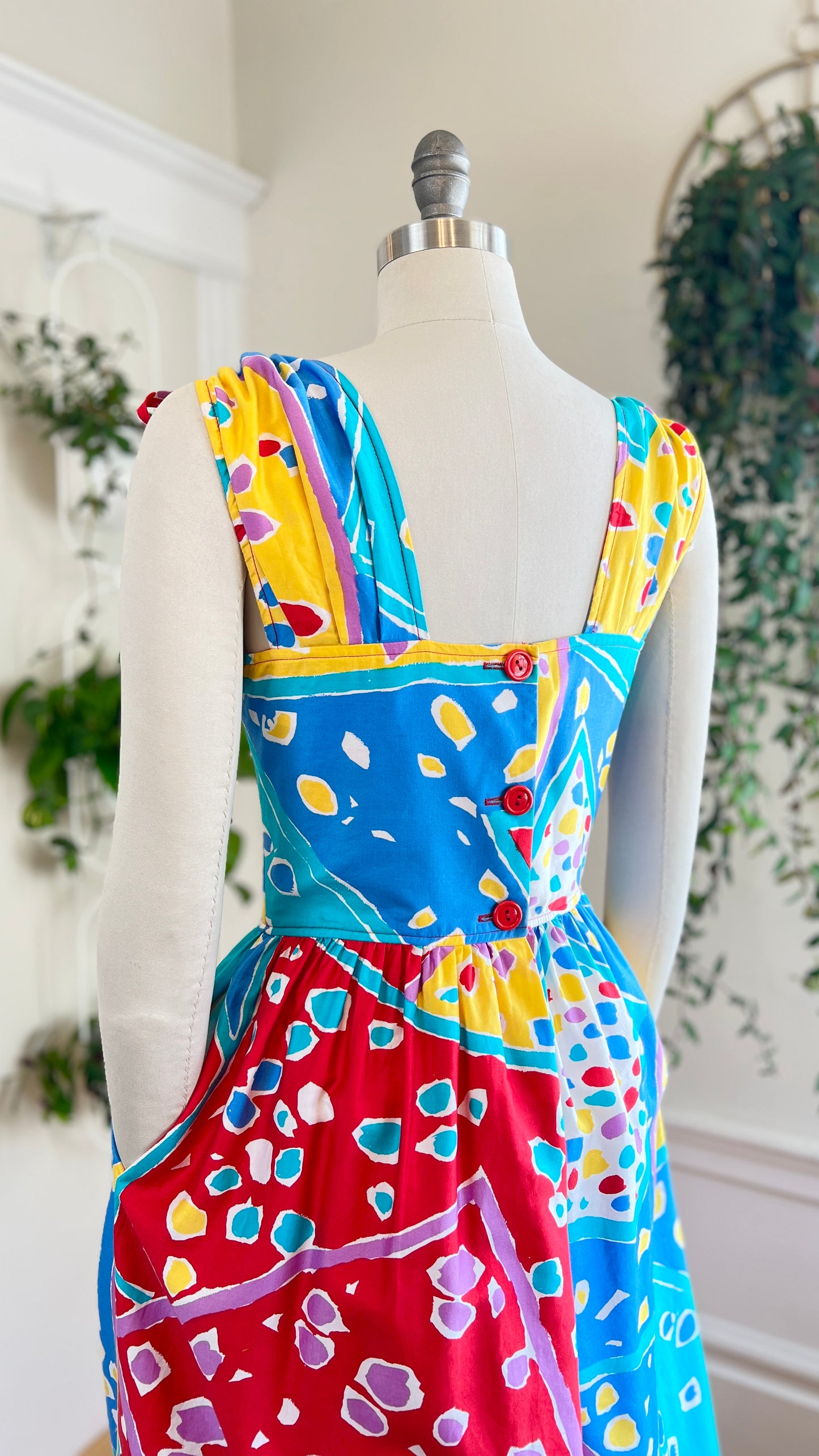 1980s Geometric Button Back Sundress | medium