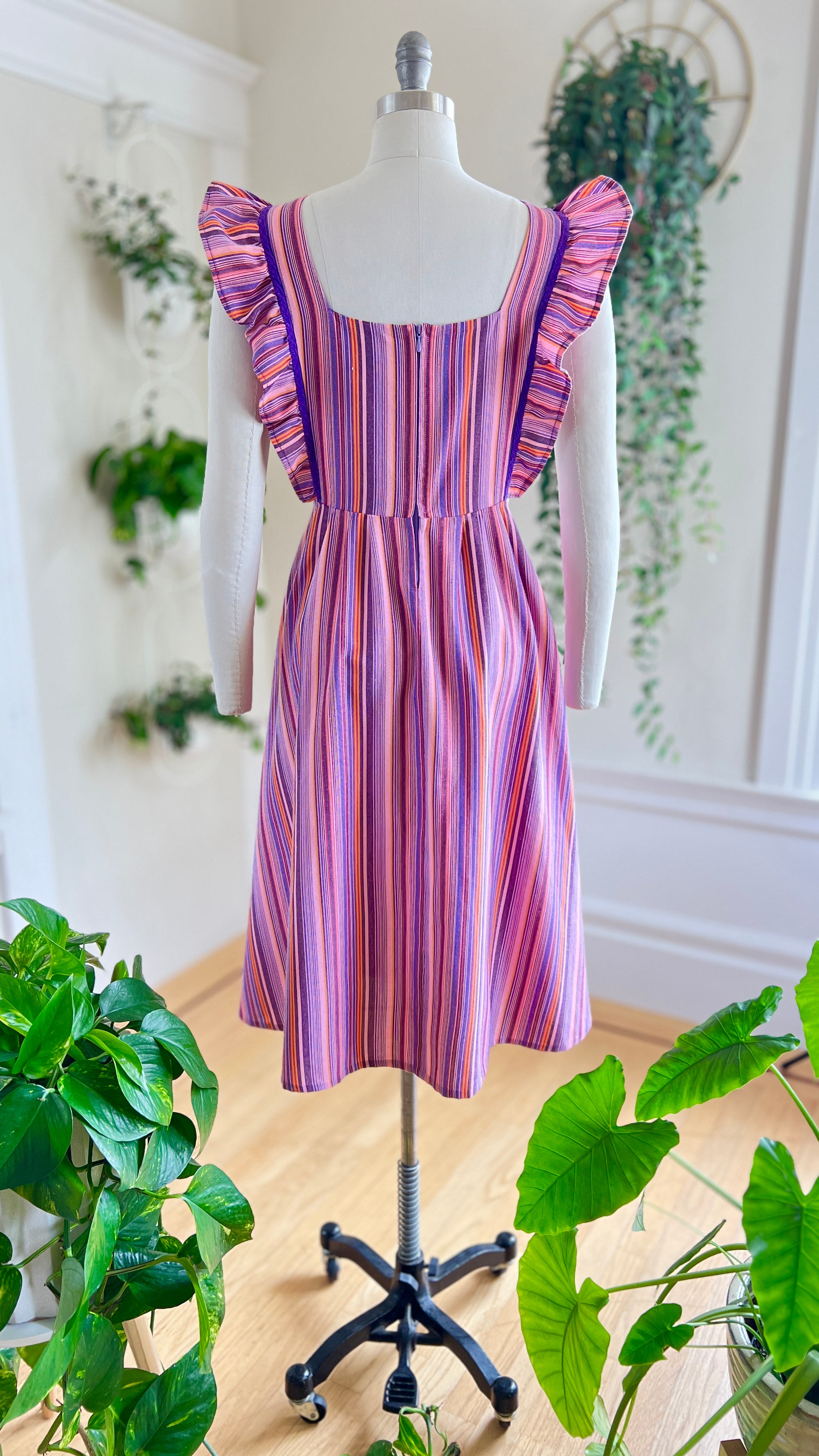 Vintage 1970s Purple Dress, Size 2024 Small, Geometric Stripe