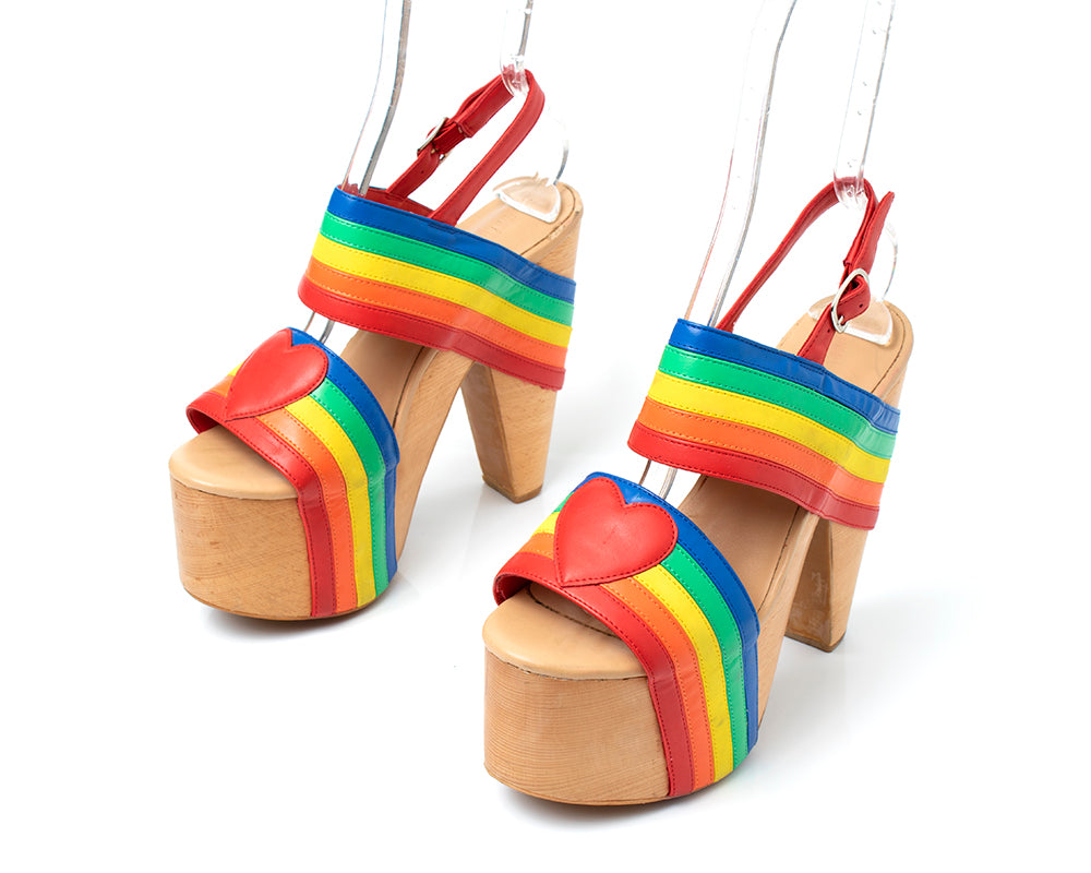 1970s 70s Vintage Style Hearts Rainbow Striped Platform Sandals Shoes size US 9 Birthday Life Vintage