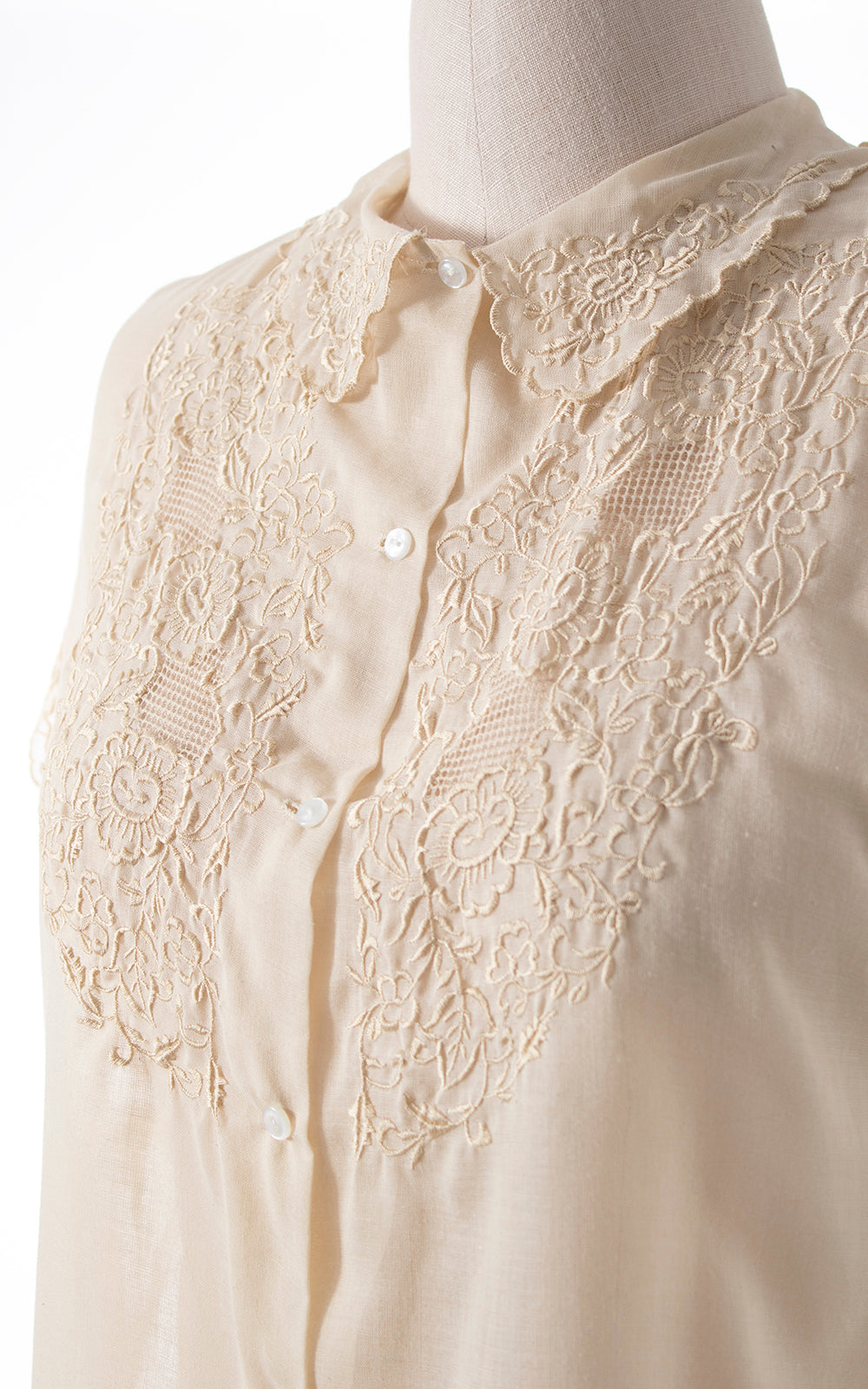 1980s Floral Embroidered Cotton Voile Blouse | large/x-large
