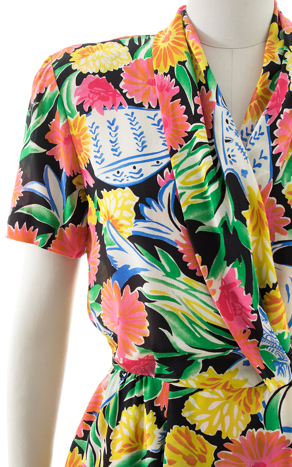 $65 DRESS SALE /// 1980s Liz Claiborne Silk Floral Vase Print Dress | Birthday Life Vintage $65 DRESS SALE /// 1980s Liz Claiborne Silk Floral Vase Print Dress | Birthday Life Vintage
