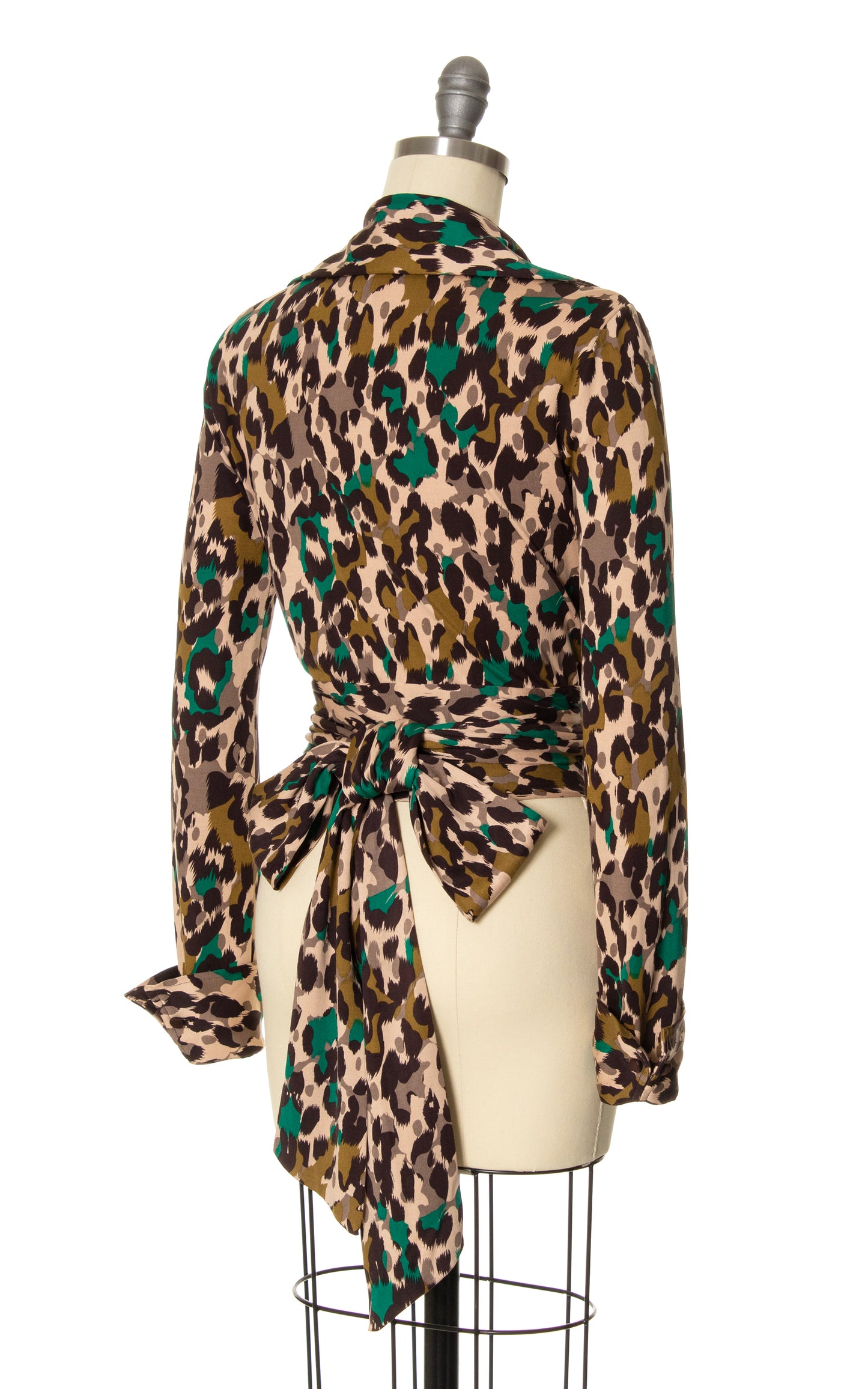 MODERN 1970s Style DIANE VON FURSTENBERG Leopard Print Silk Jersey Wrap Top | x-small/small