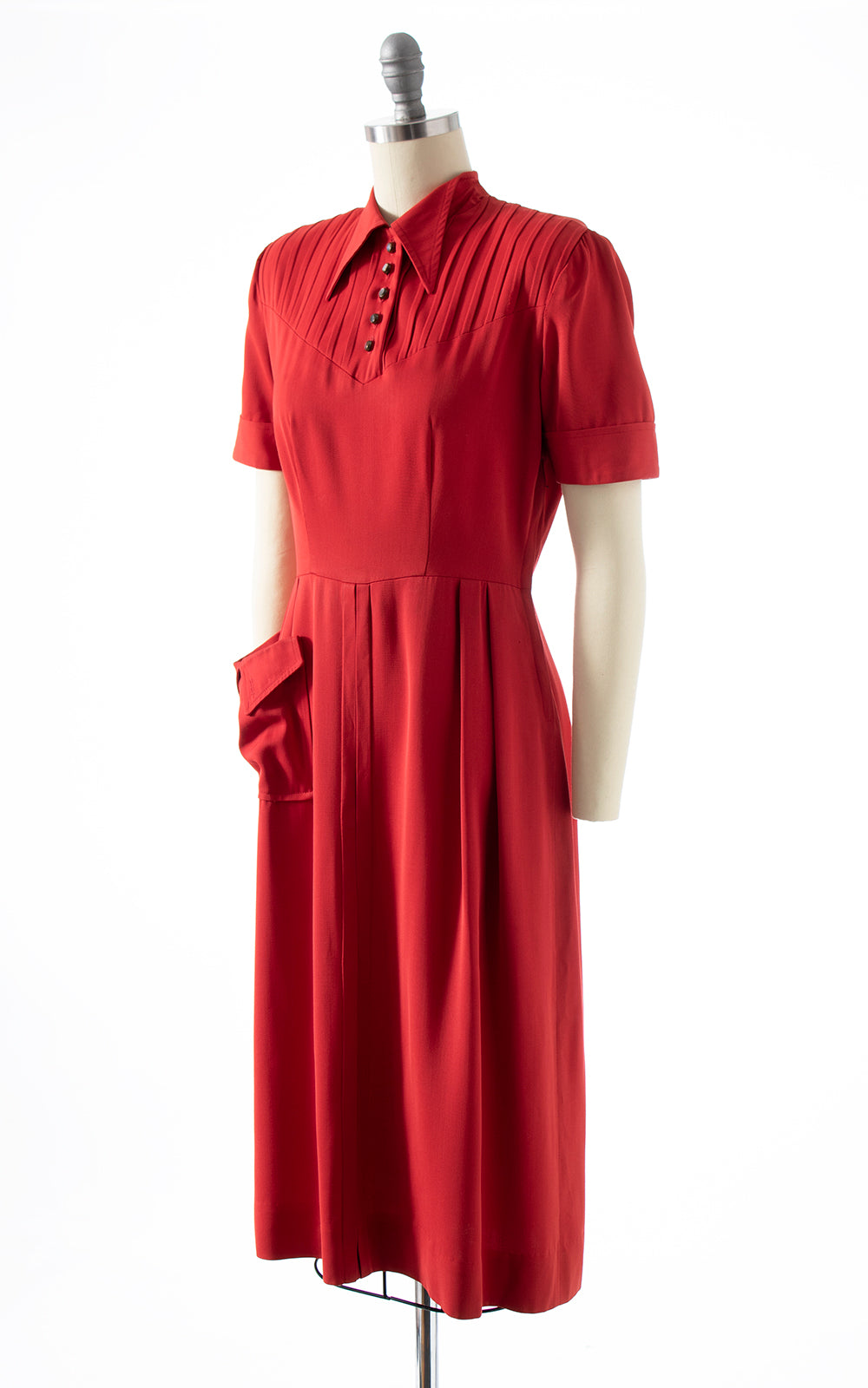 1940s Red Dagger Collar Sheath Dress | small