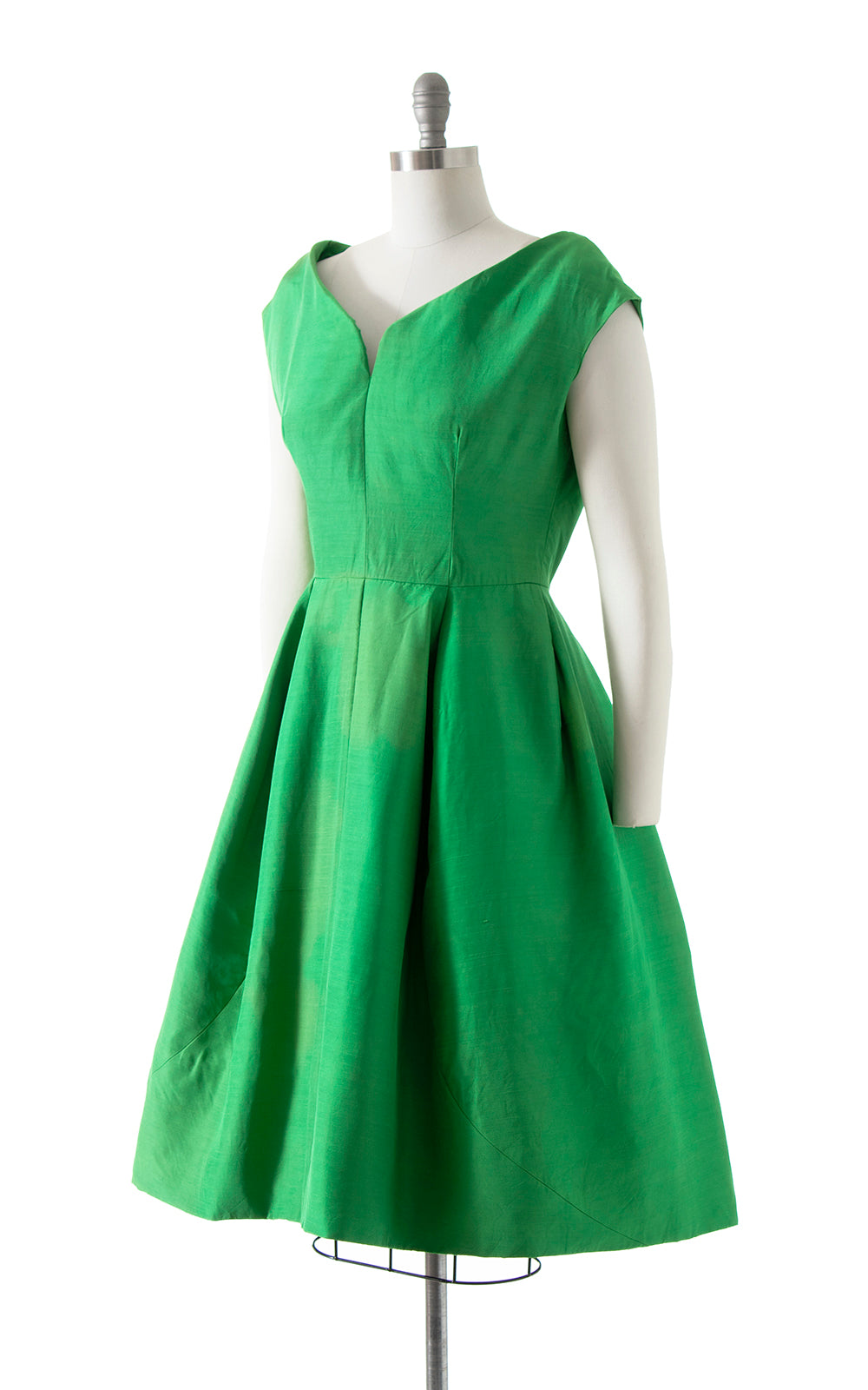 1960s Kelly Green Raw Silk Party Dress Birthday Life Vintage 1960s Kelly Green Raw Silk Party Dress Birthday Life Vintage