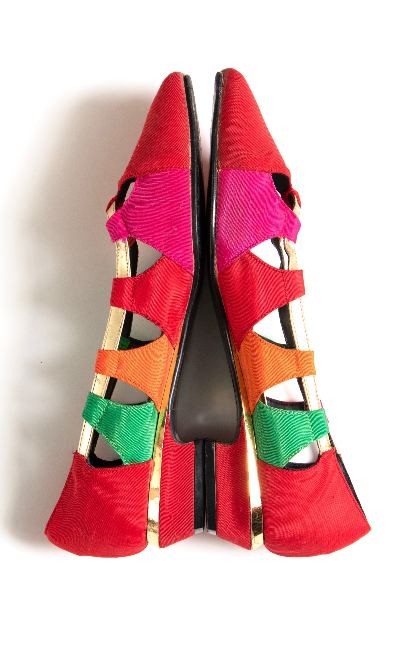 1980s Rainbow Cutout Heels | size US 7