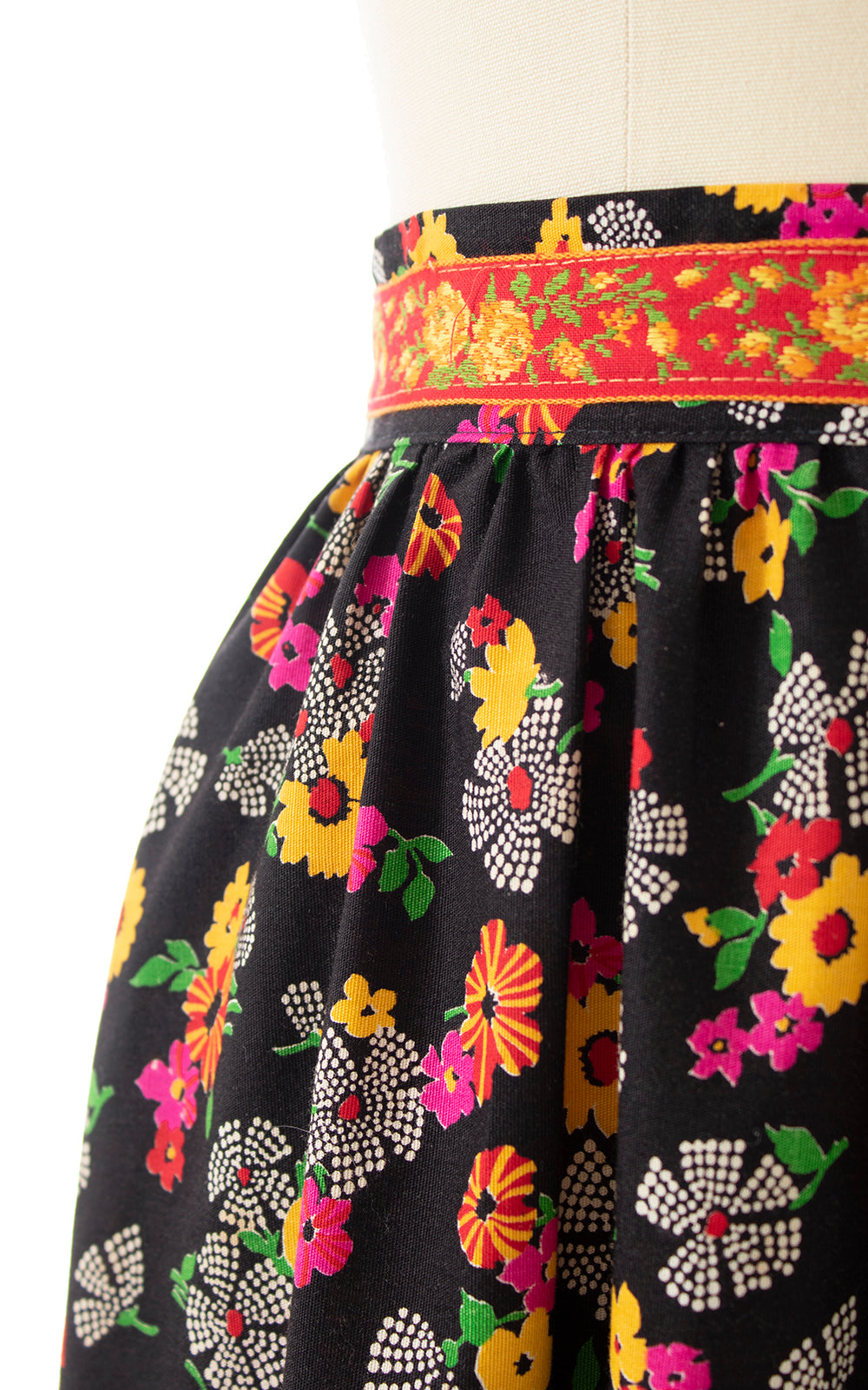 1970s Floral Tiered Maxi Skirt | x-small