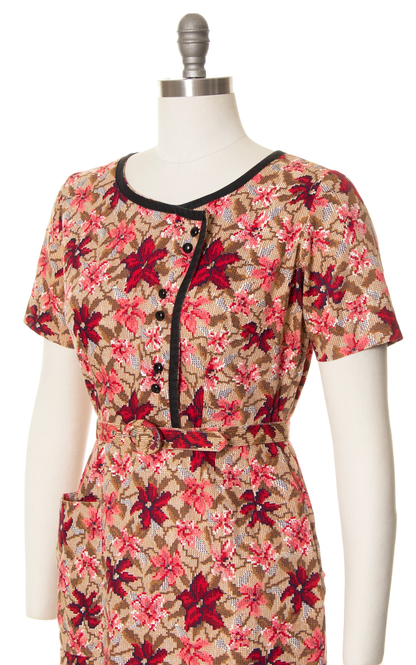 1950s Floral Cross Stitch Cotton Shirtwaist Dress | medium
