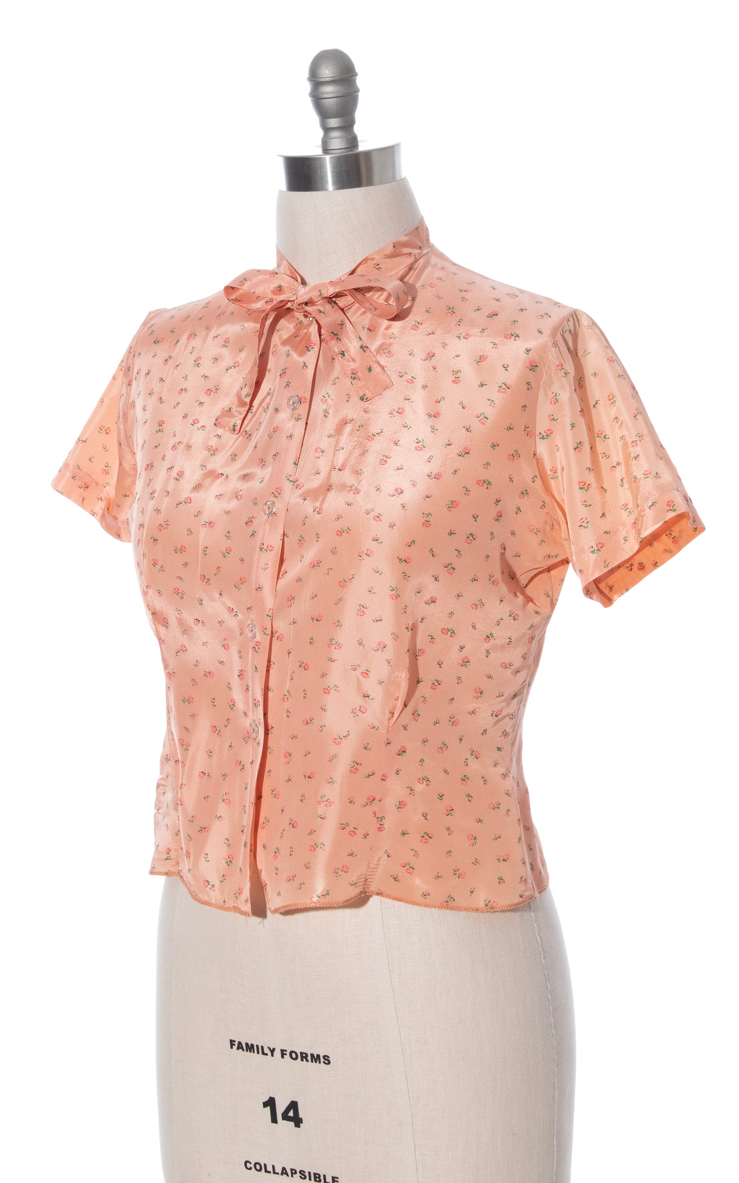 Vintage 1950s 50s Rose Floral Printed Pussy Bow Short Sleeve Blouse Button Up Top BirthdayLifeVintage