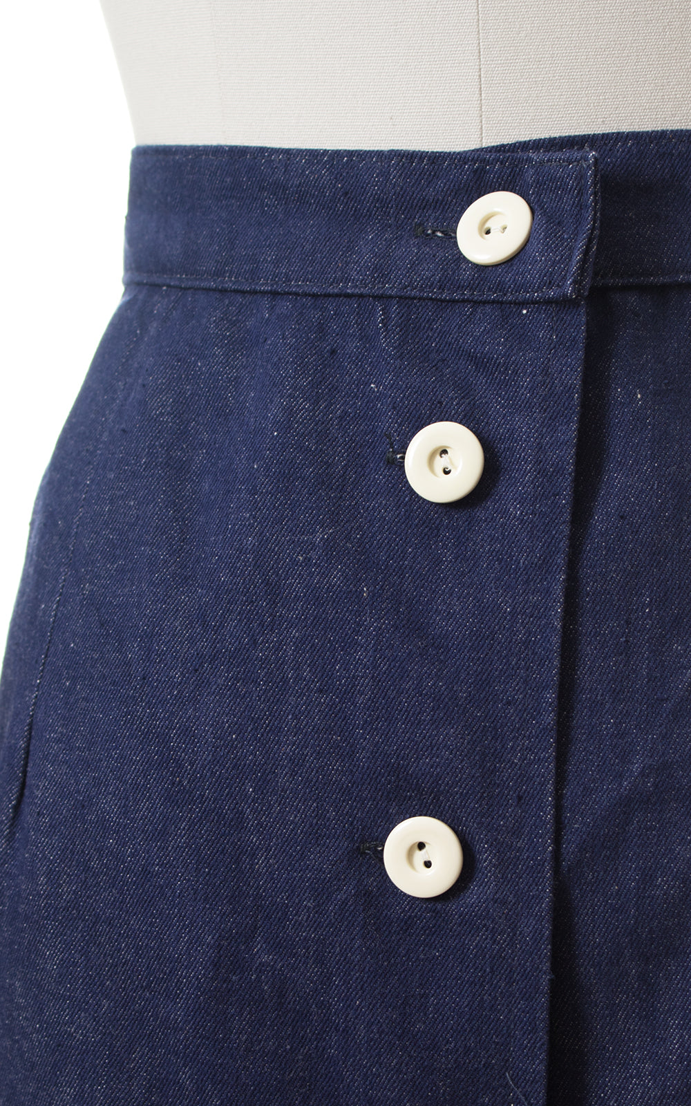 1970s Floral Embroidered Button Back Denim Skirt