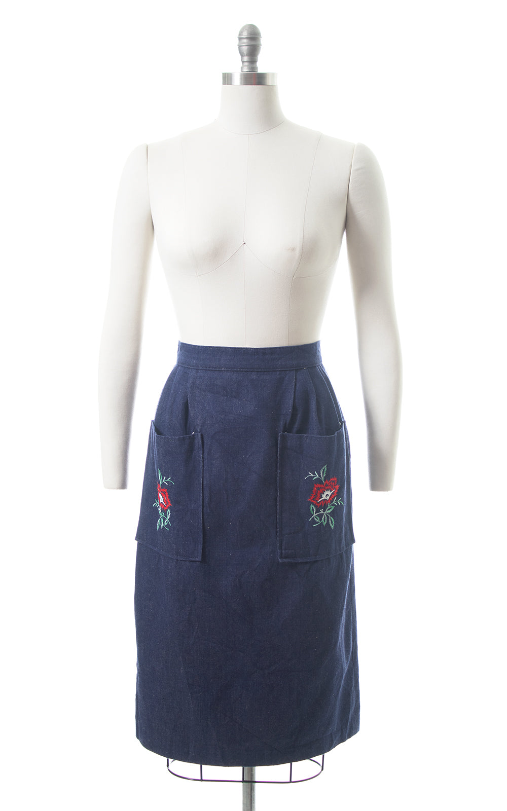 1970s Floral Embroidered Button Back Denim Skirt