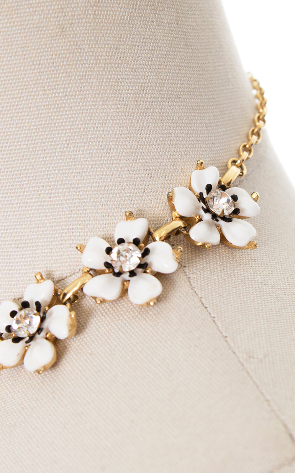 1960s Floral Rhinestone Necklace