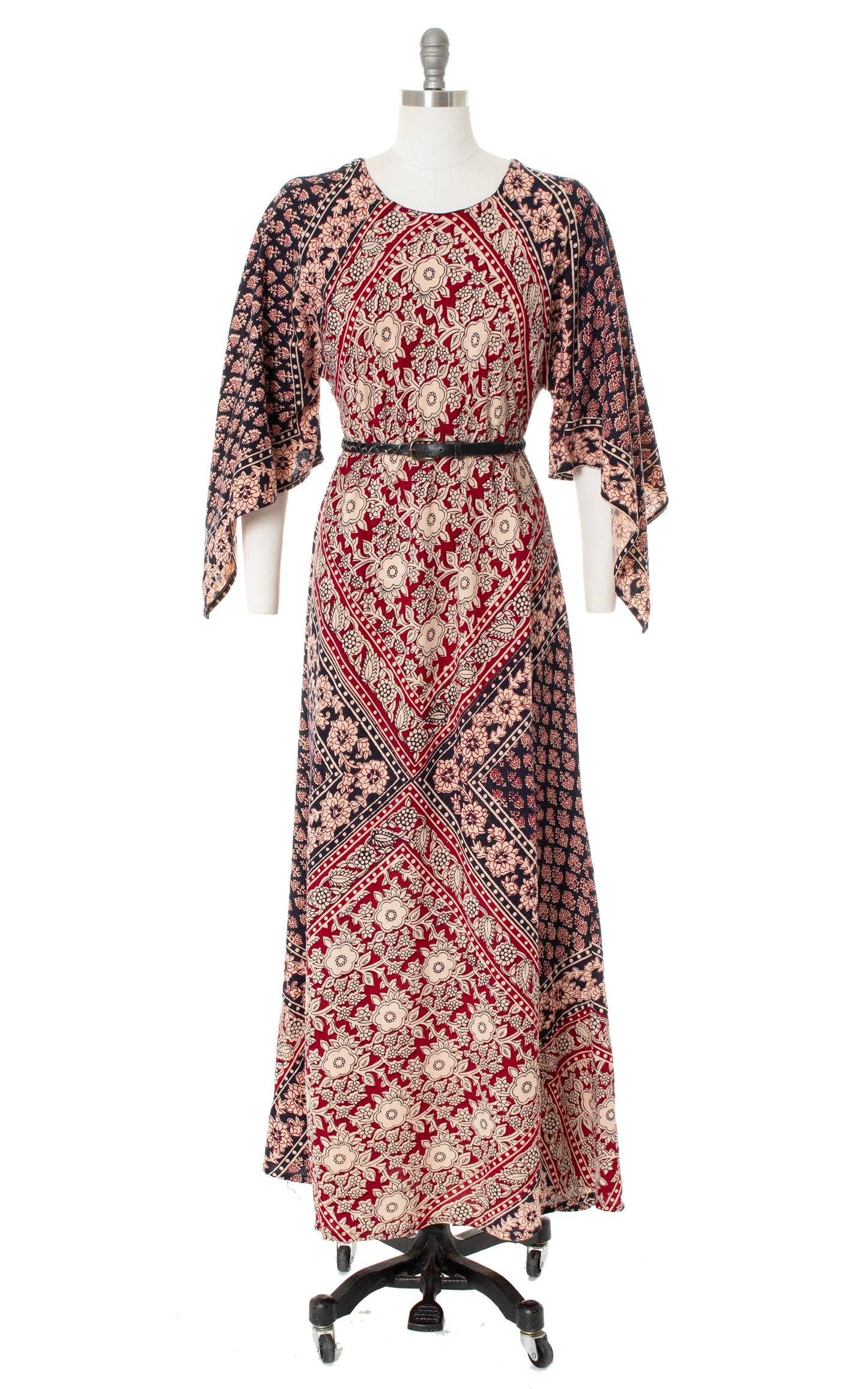 1970s Indian Cotton Angel Sleeve Maxi Dress | small/medium/large