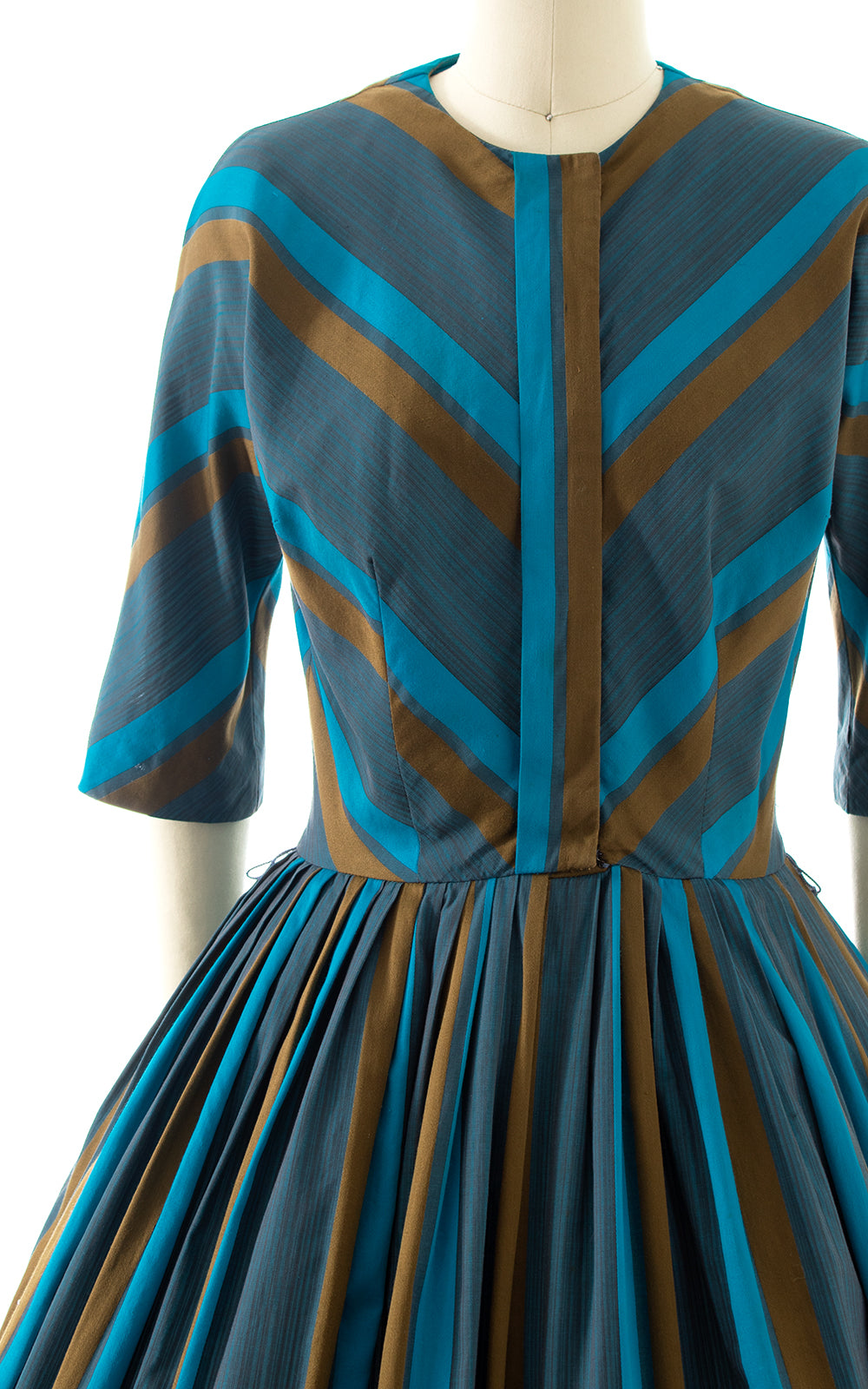 1950s Chevron Striped Shirtwaist Dress | small/medium